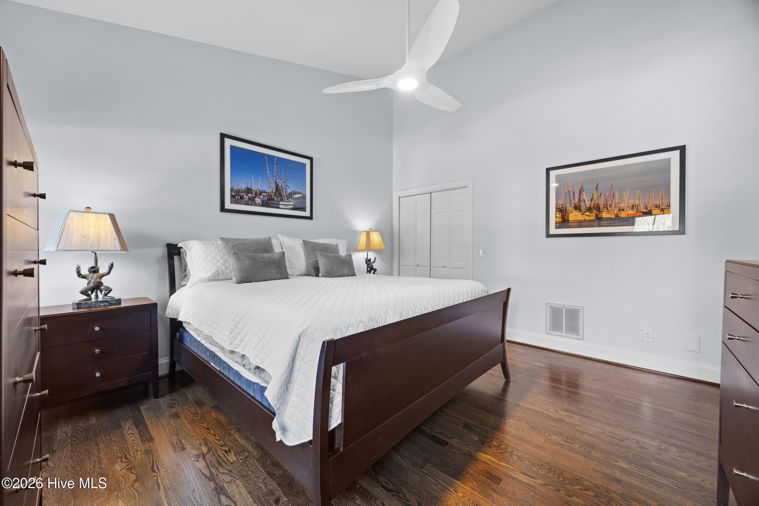 100553782 | Photo 21