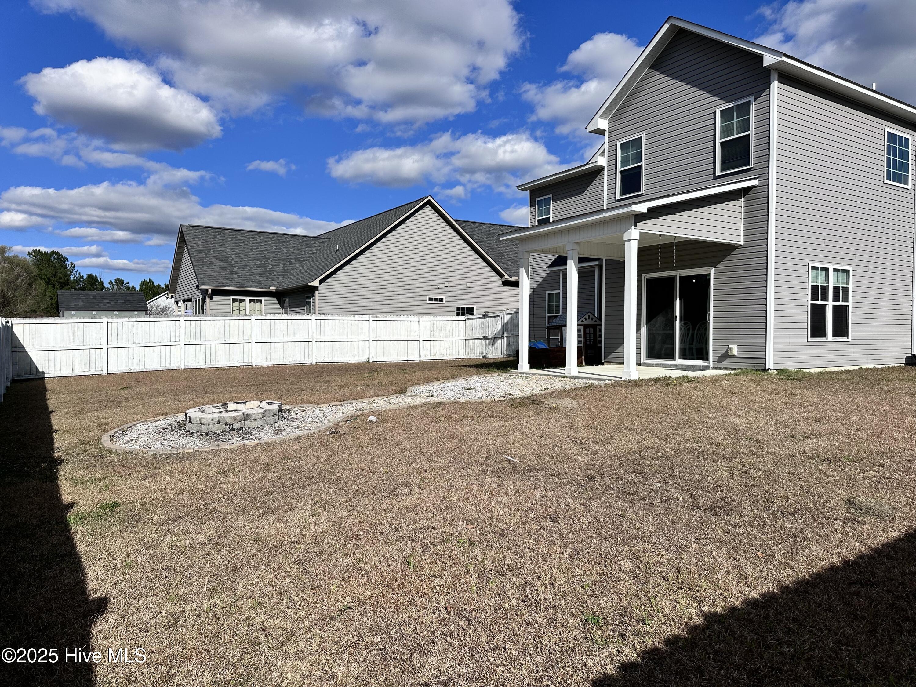 100545917 | Photo 42