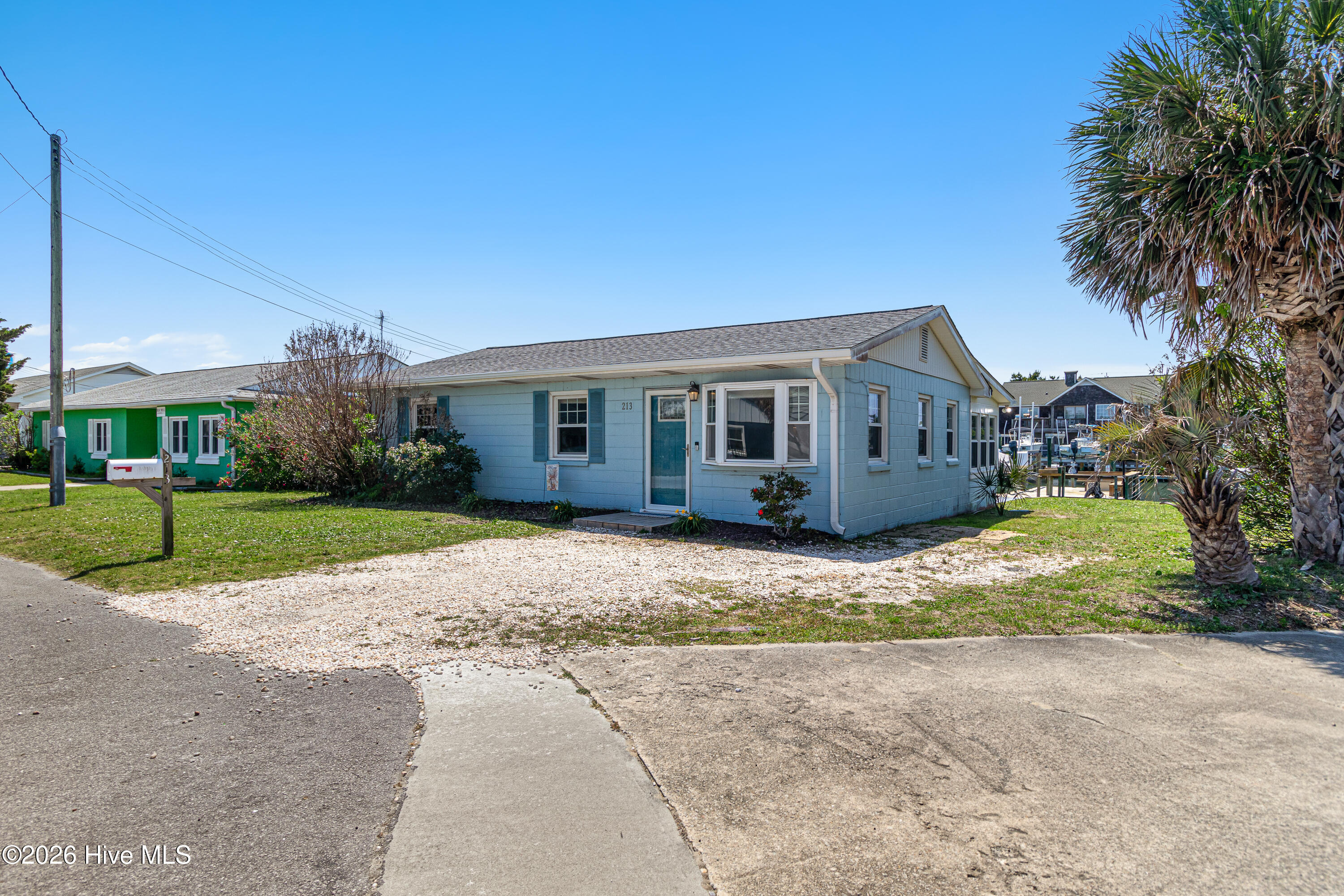 213 W Bogue Sound Drive,Atlantic Beach