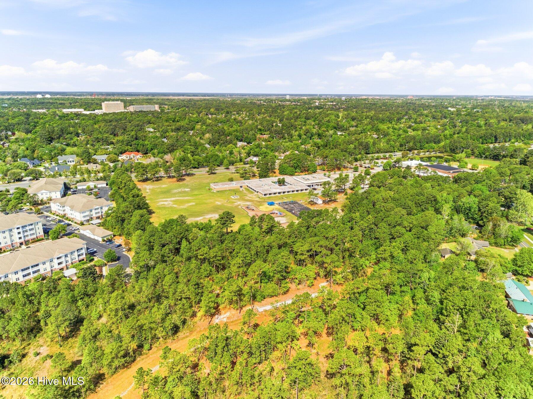 100566257 | Photo 45