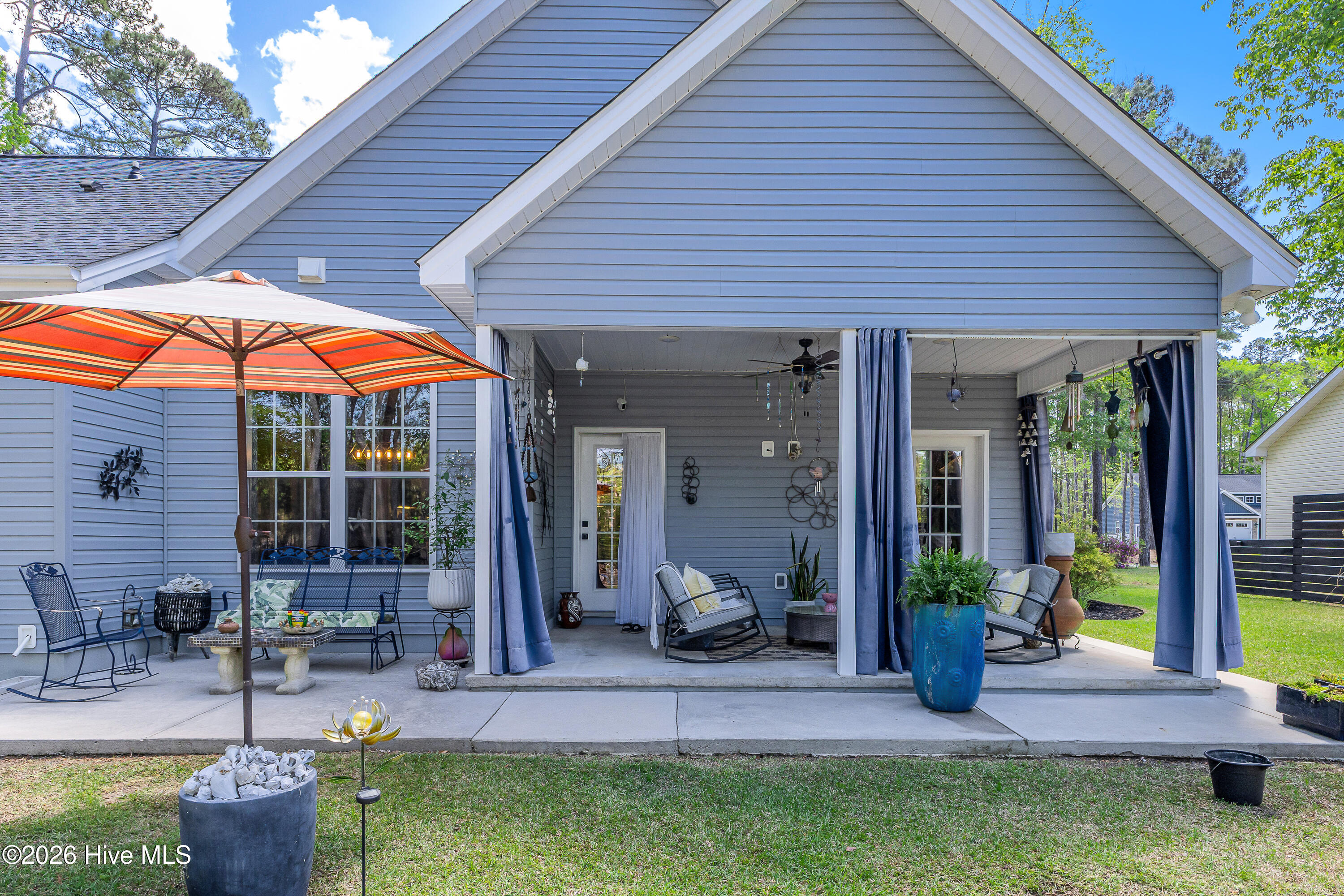 100563377 | Photo 32