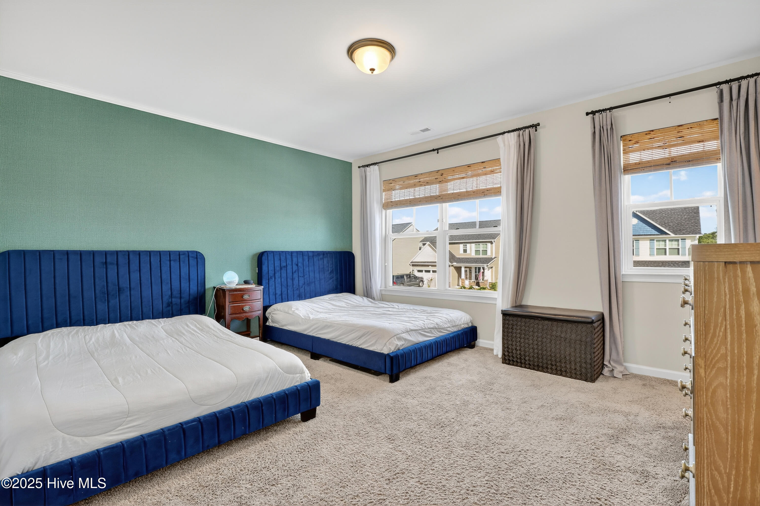 100533357 | Photo 22