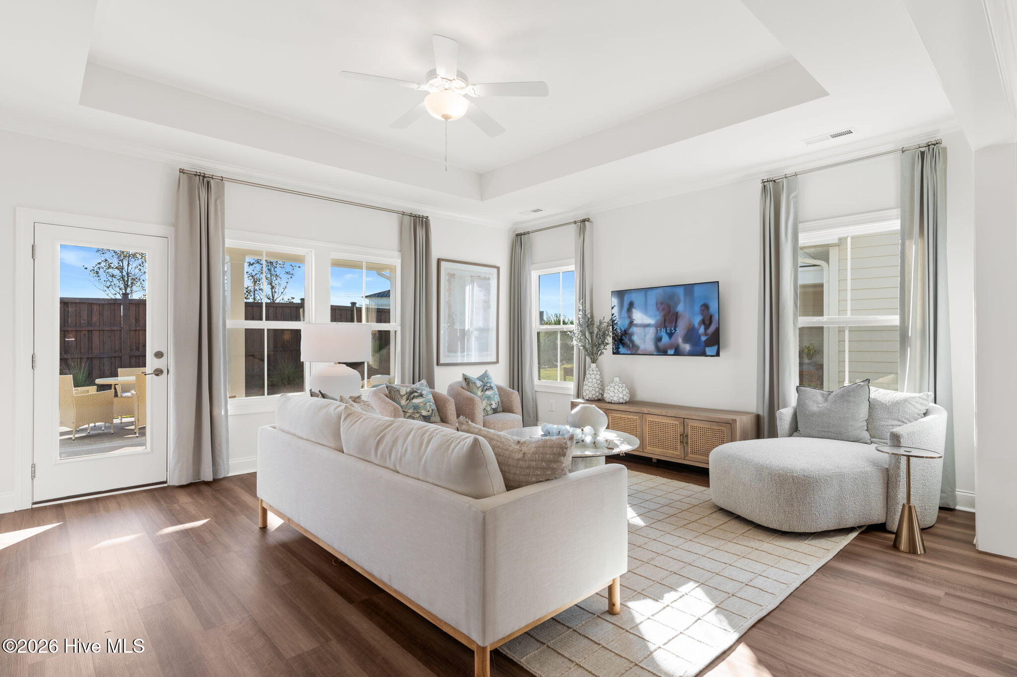 100556247 | Photo 19