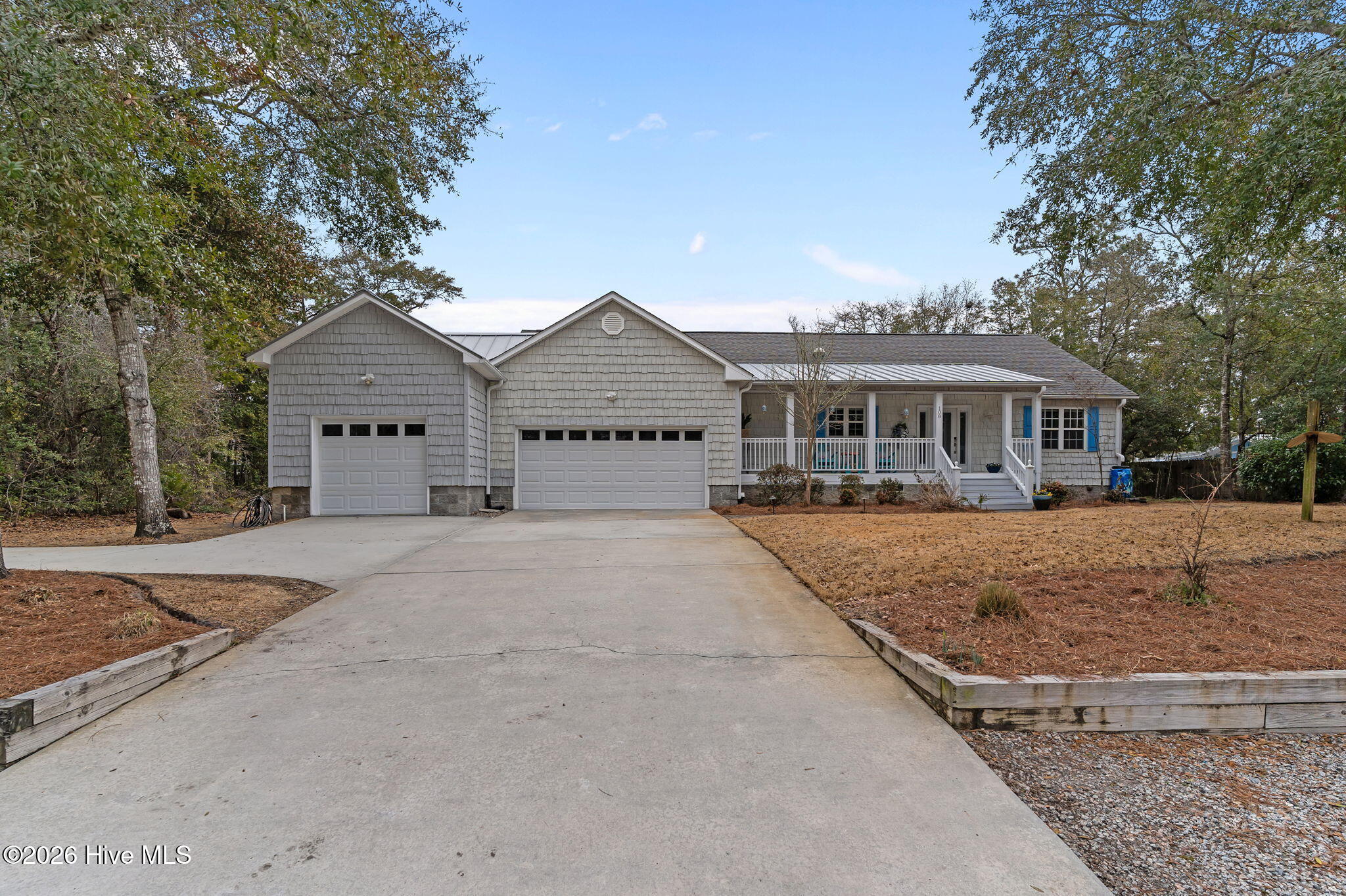 100555796 | Photo 51