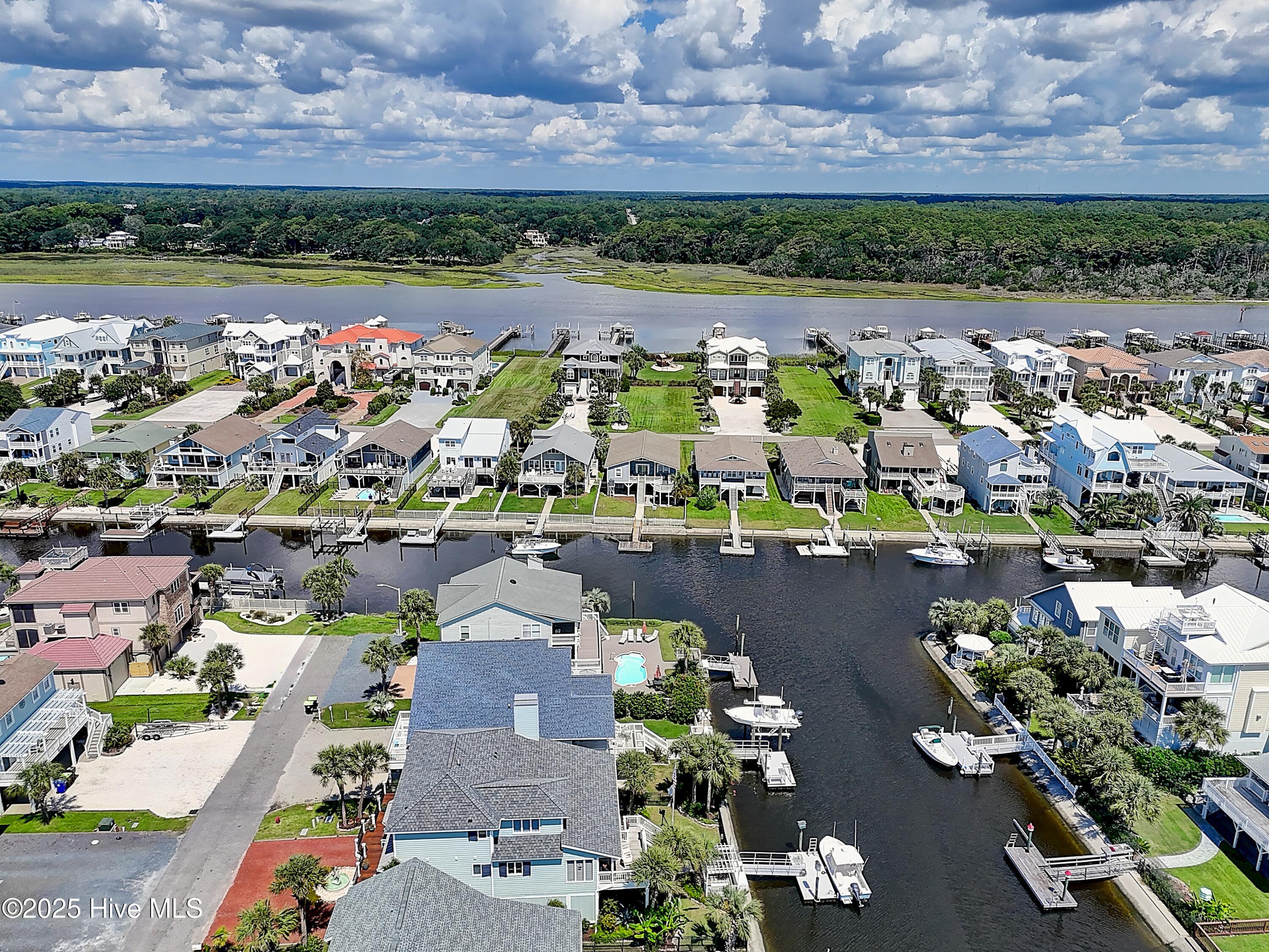 100527373 | Photo 69