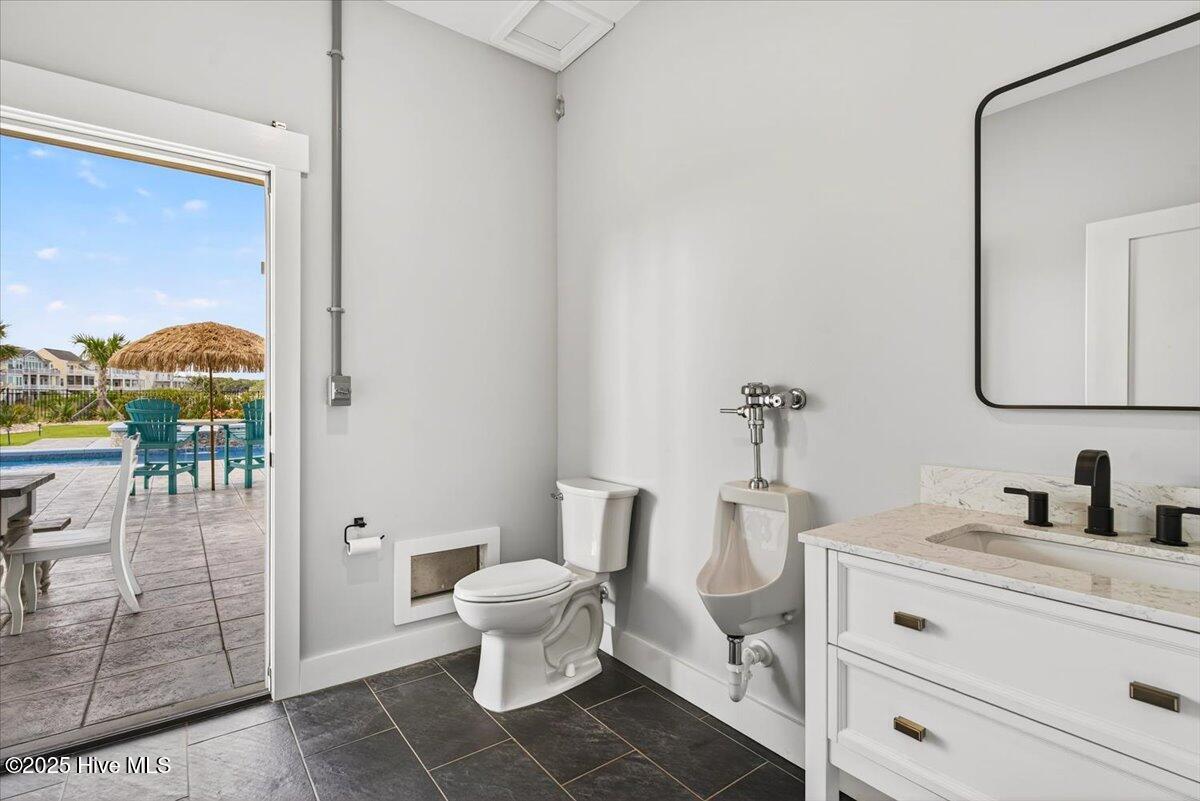 100527813 | Photo 40