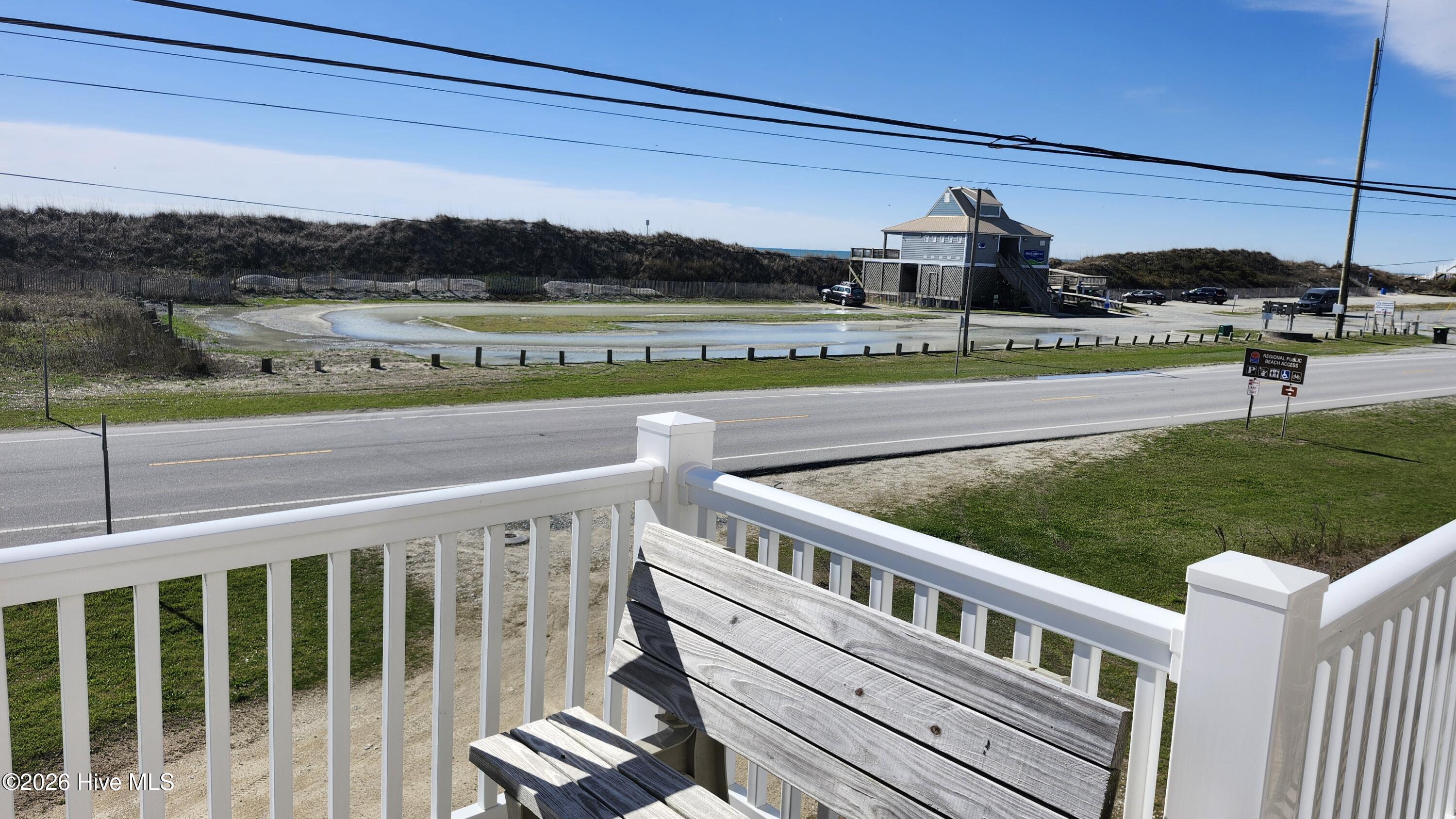 100563924 | Photo 36