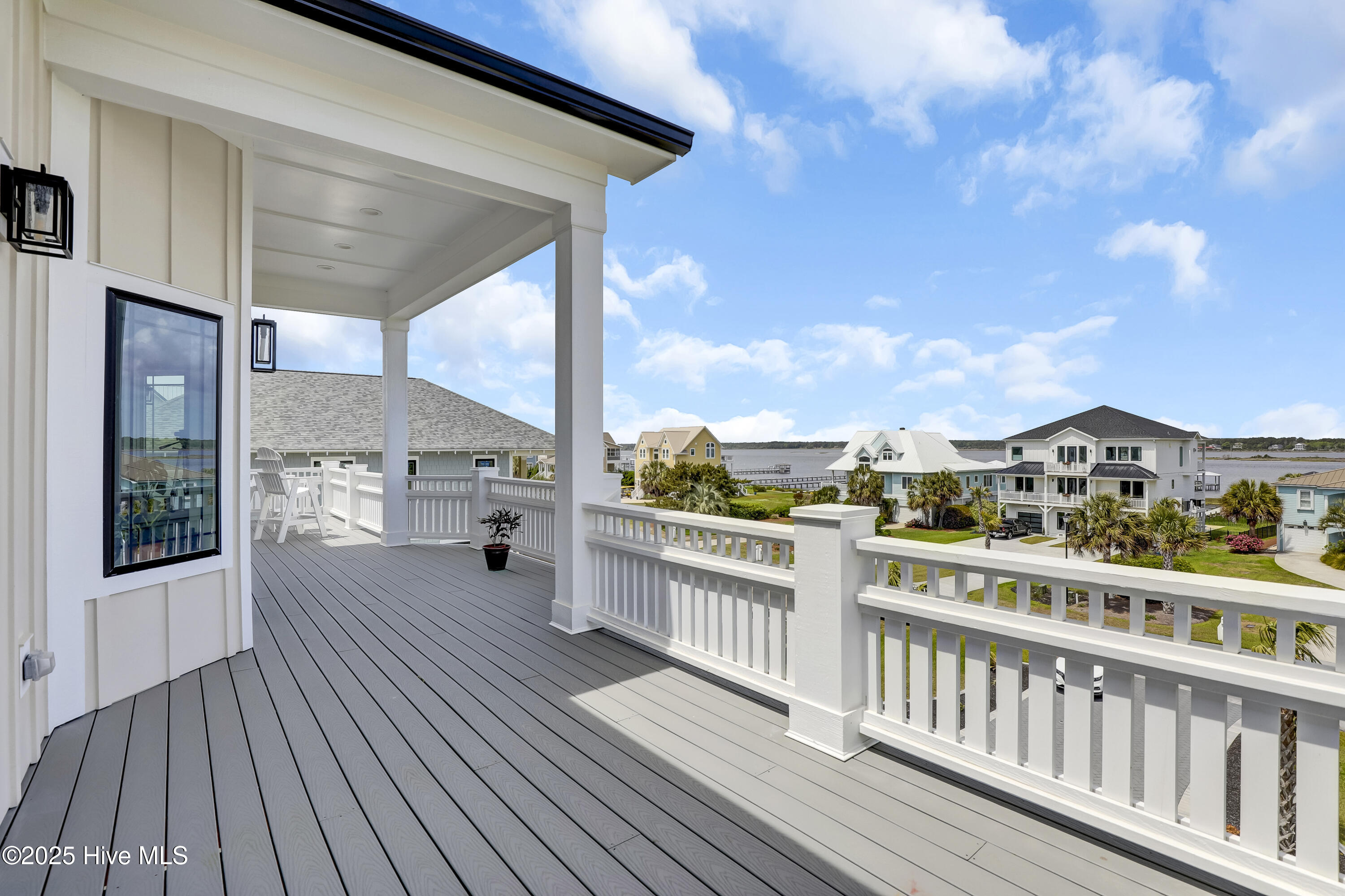 100503420 | Photo 35