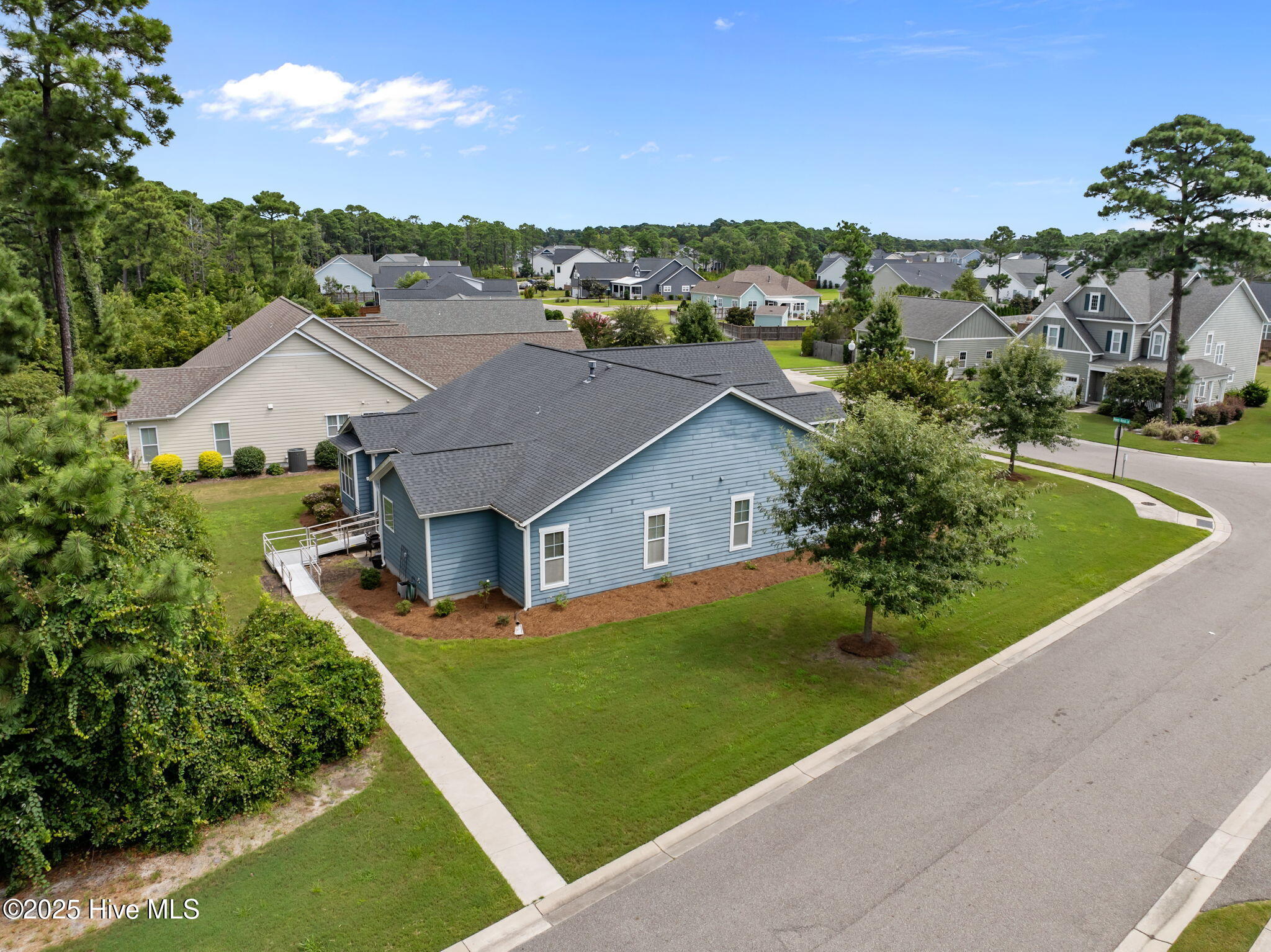 100525866 | Photo 54