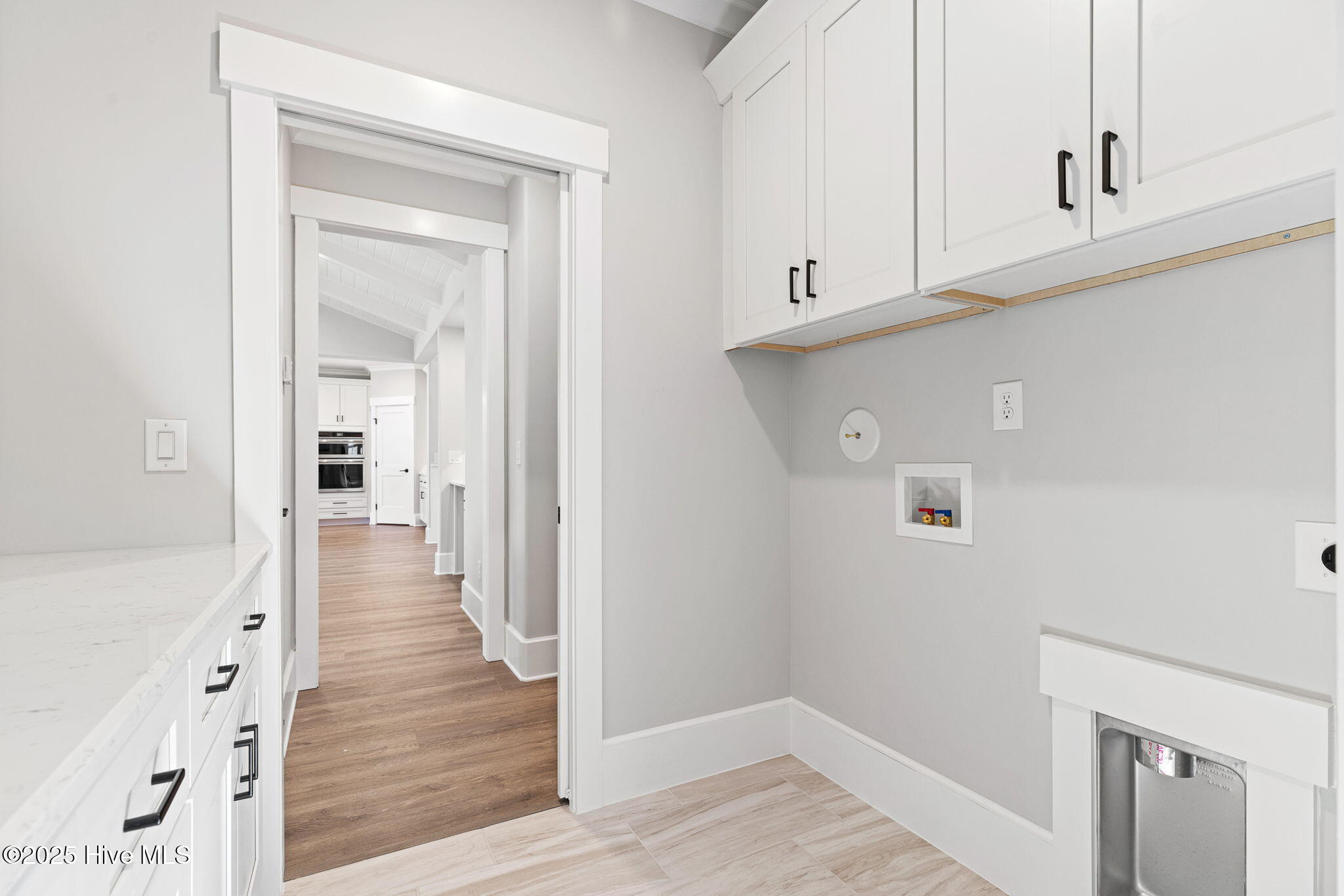 100522532 | Photo 37