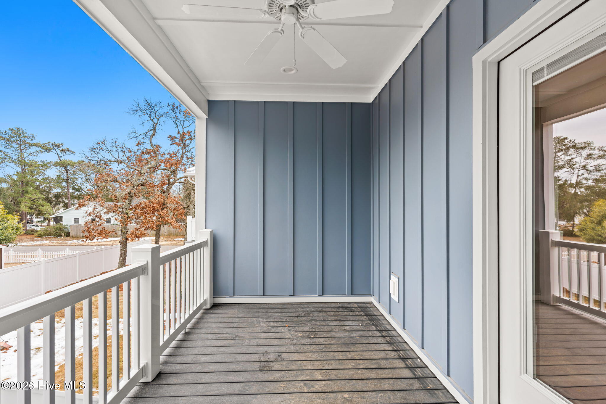 100541241 | Photo 42