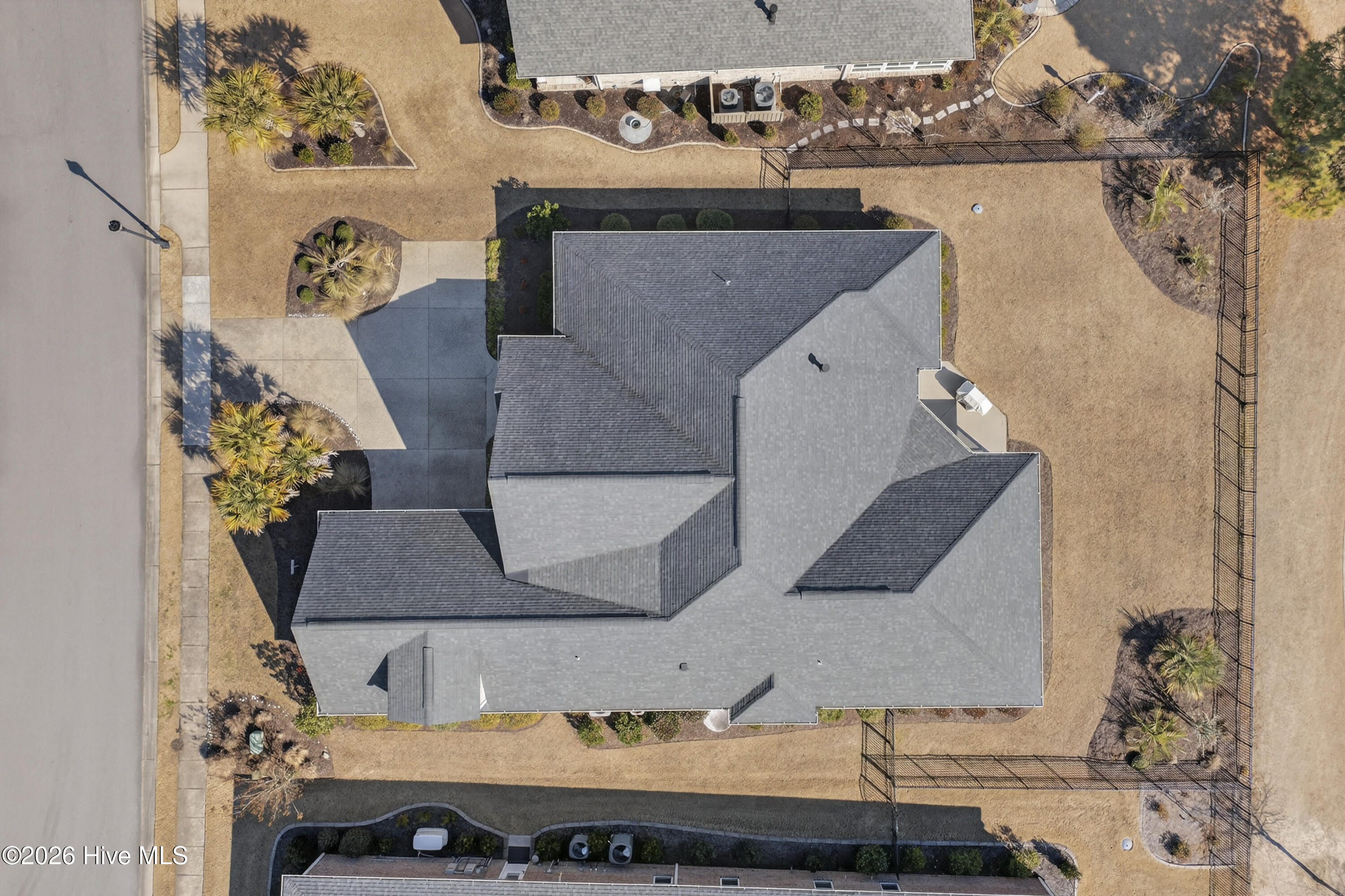 100553902 | Photo 37