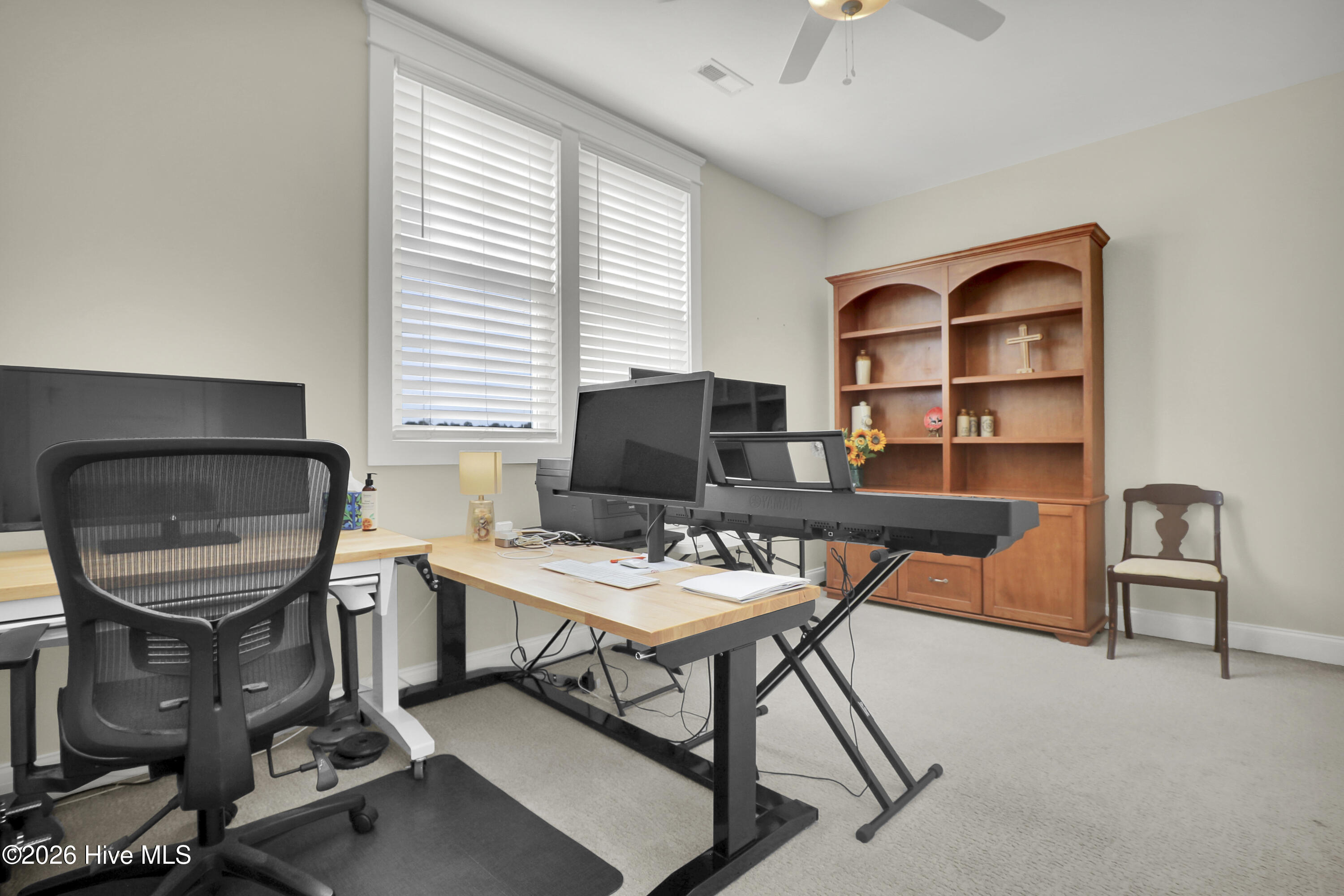 100561723 | Photo 31