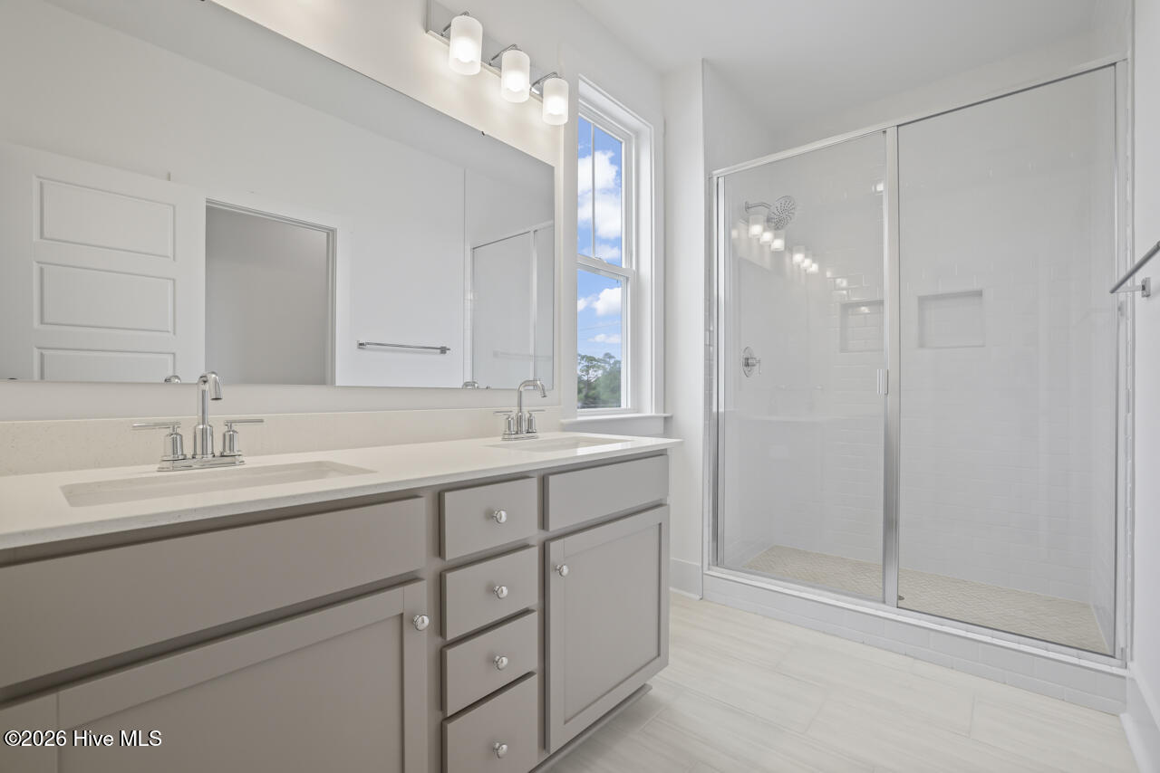 100544429 | Photo 27