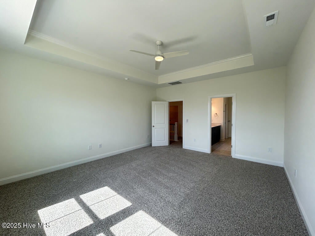 100479294 | Photo 58