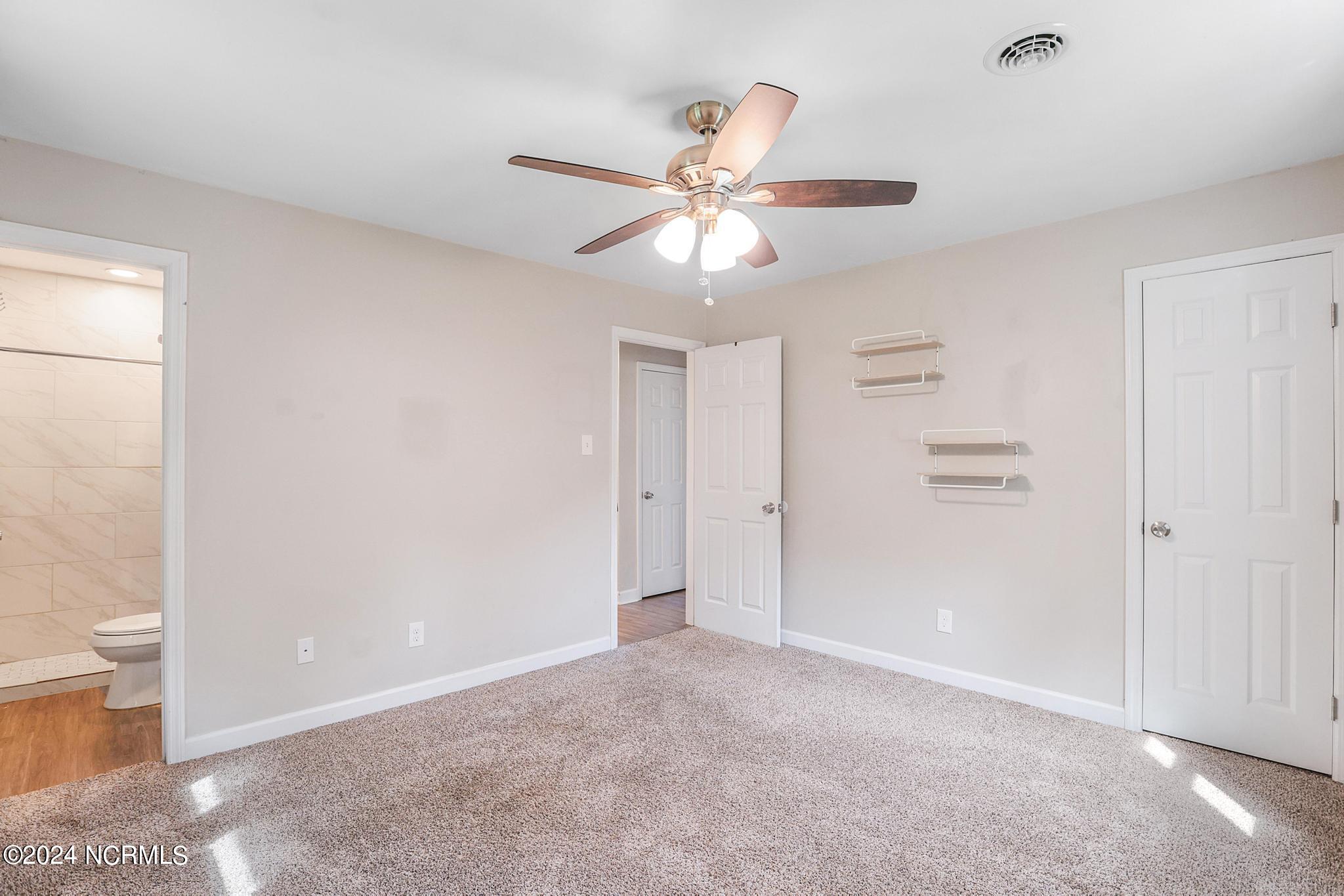 100537012 | Photo 15