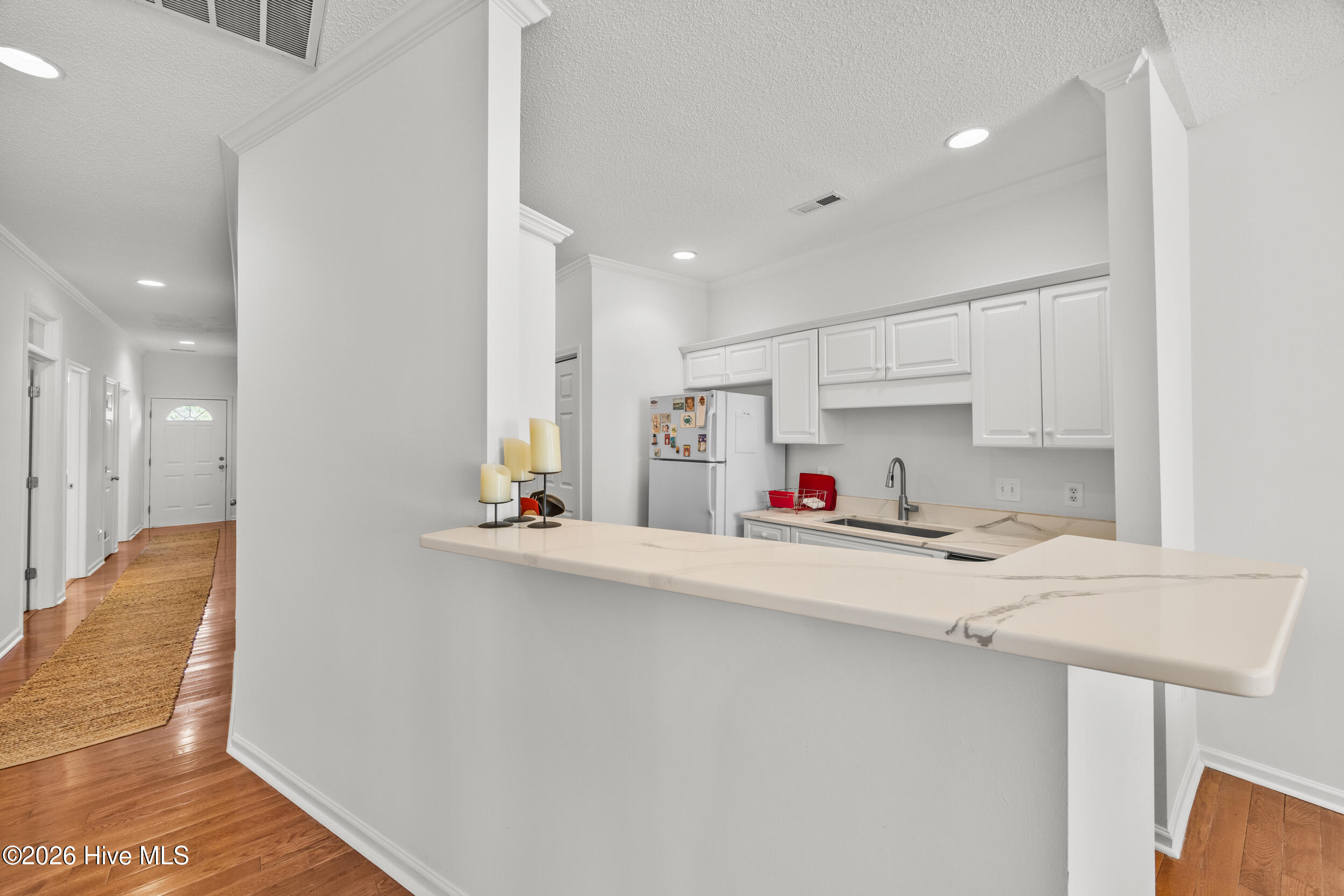 100559872 | Photo 14