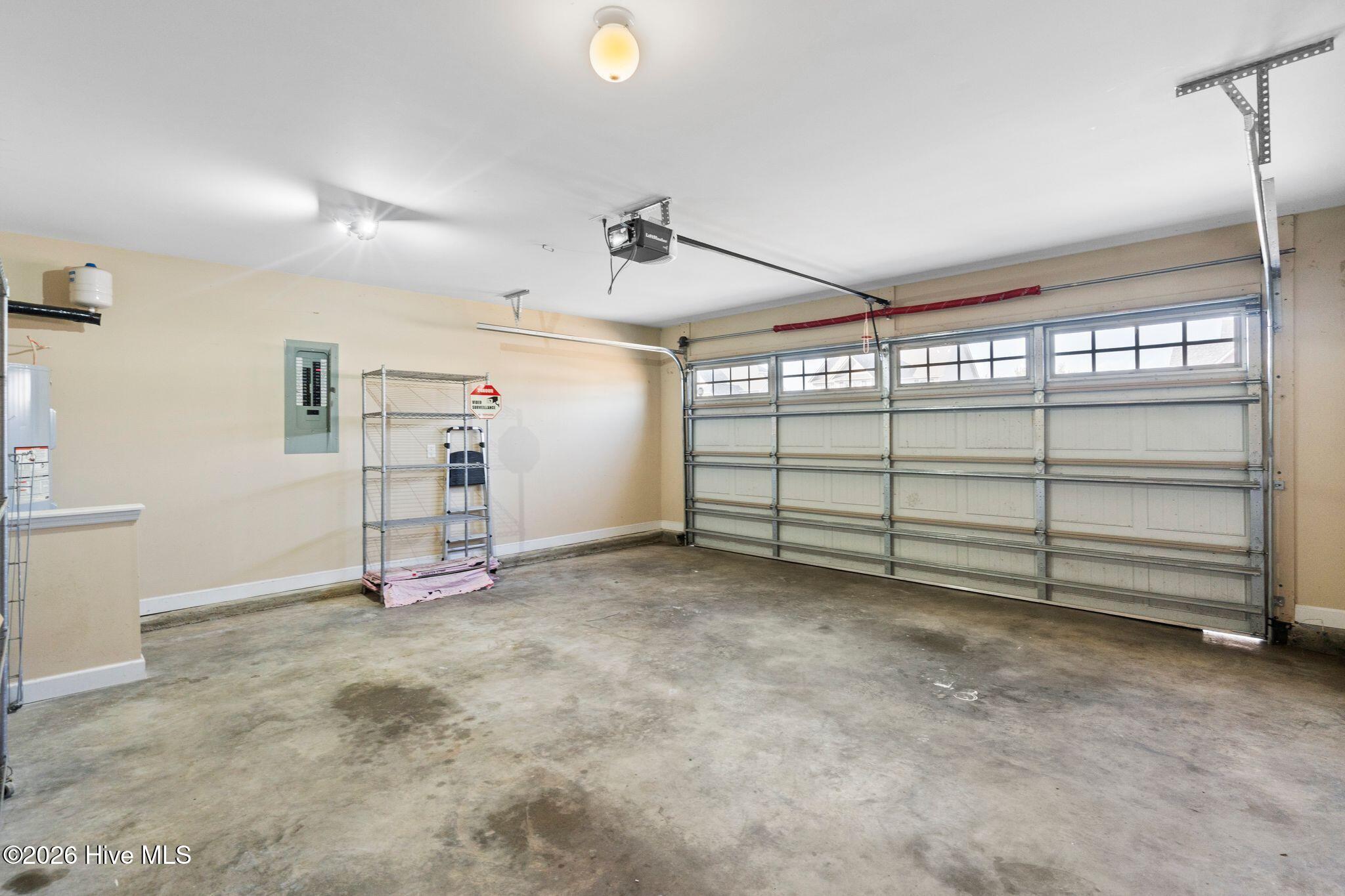 100559181 | Photo 28