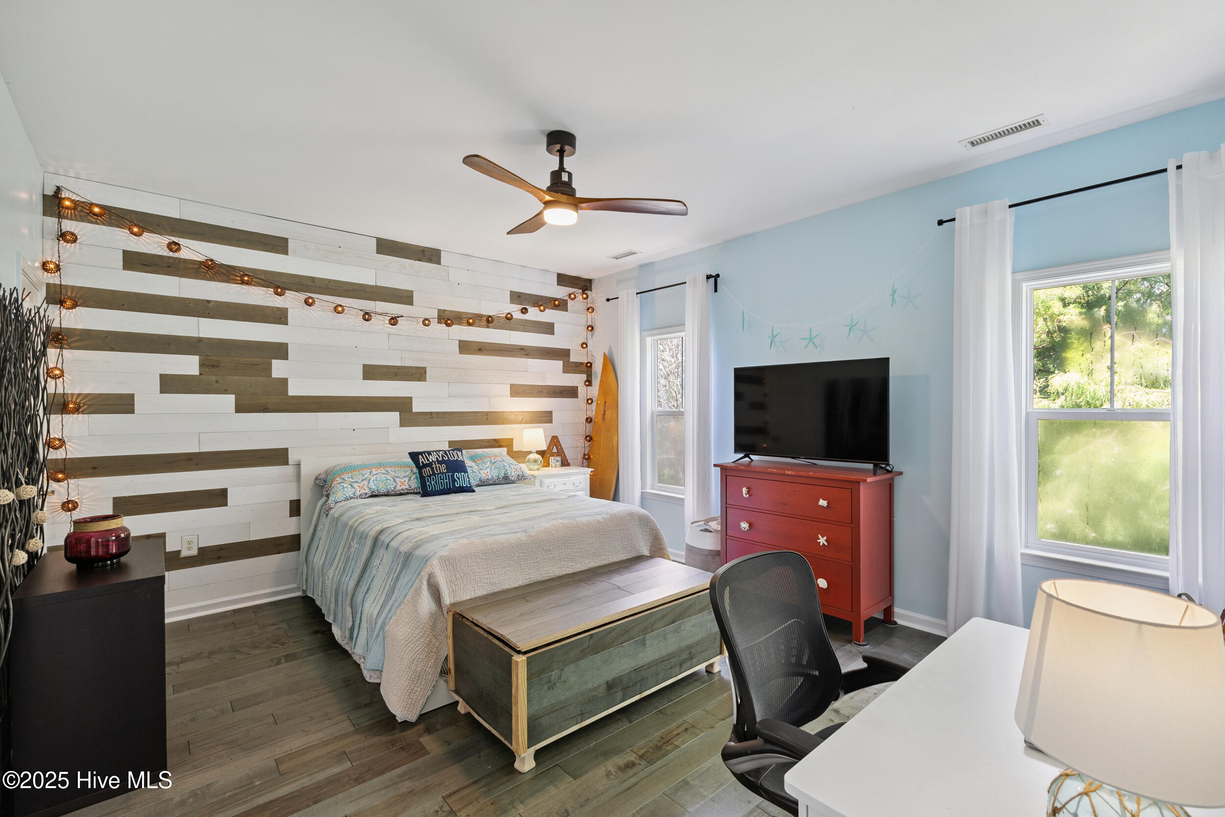 100547430 | Photo 10