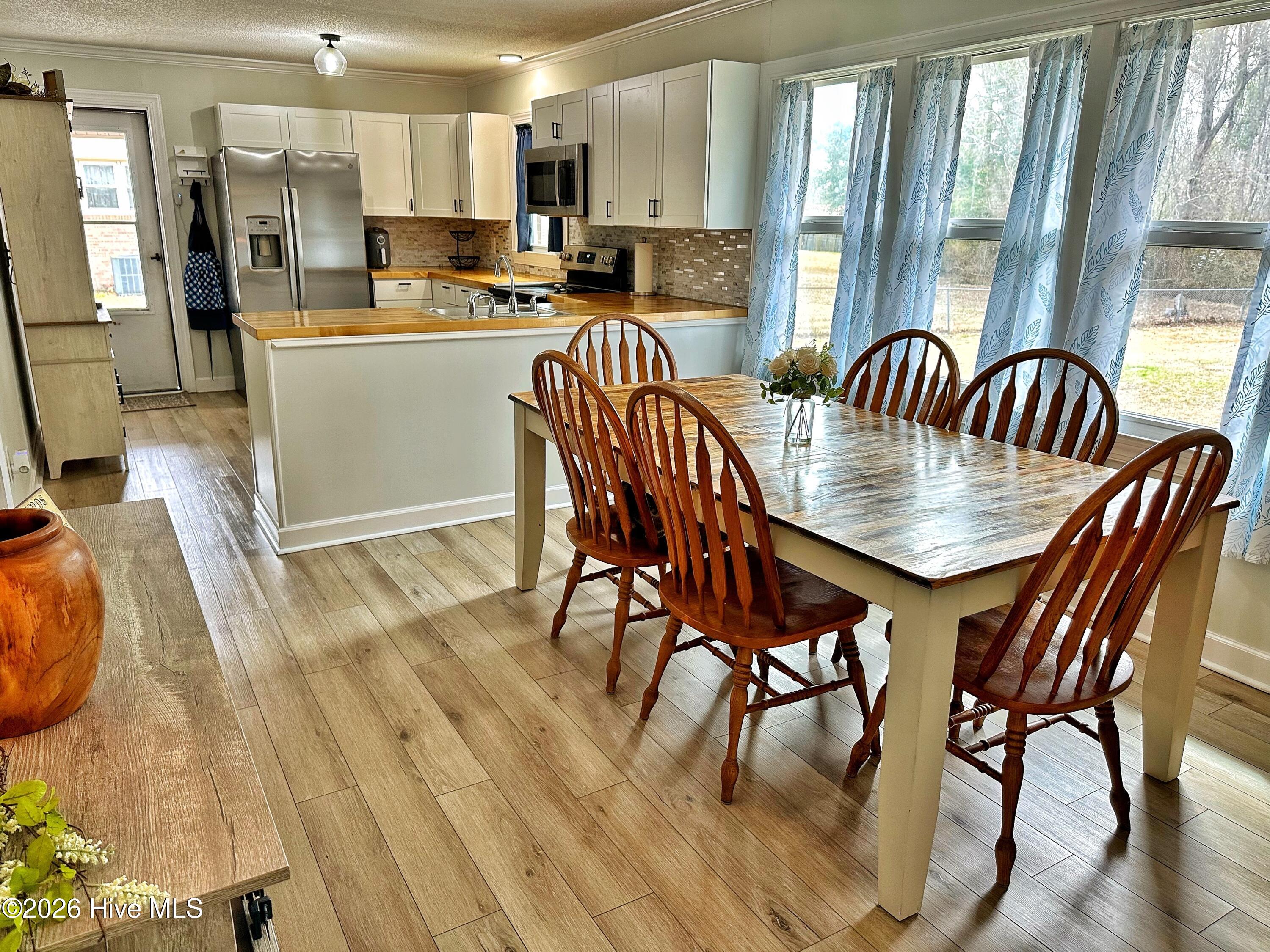 100559040 | Photo 12