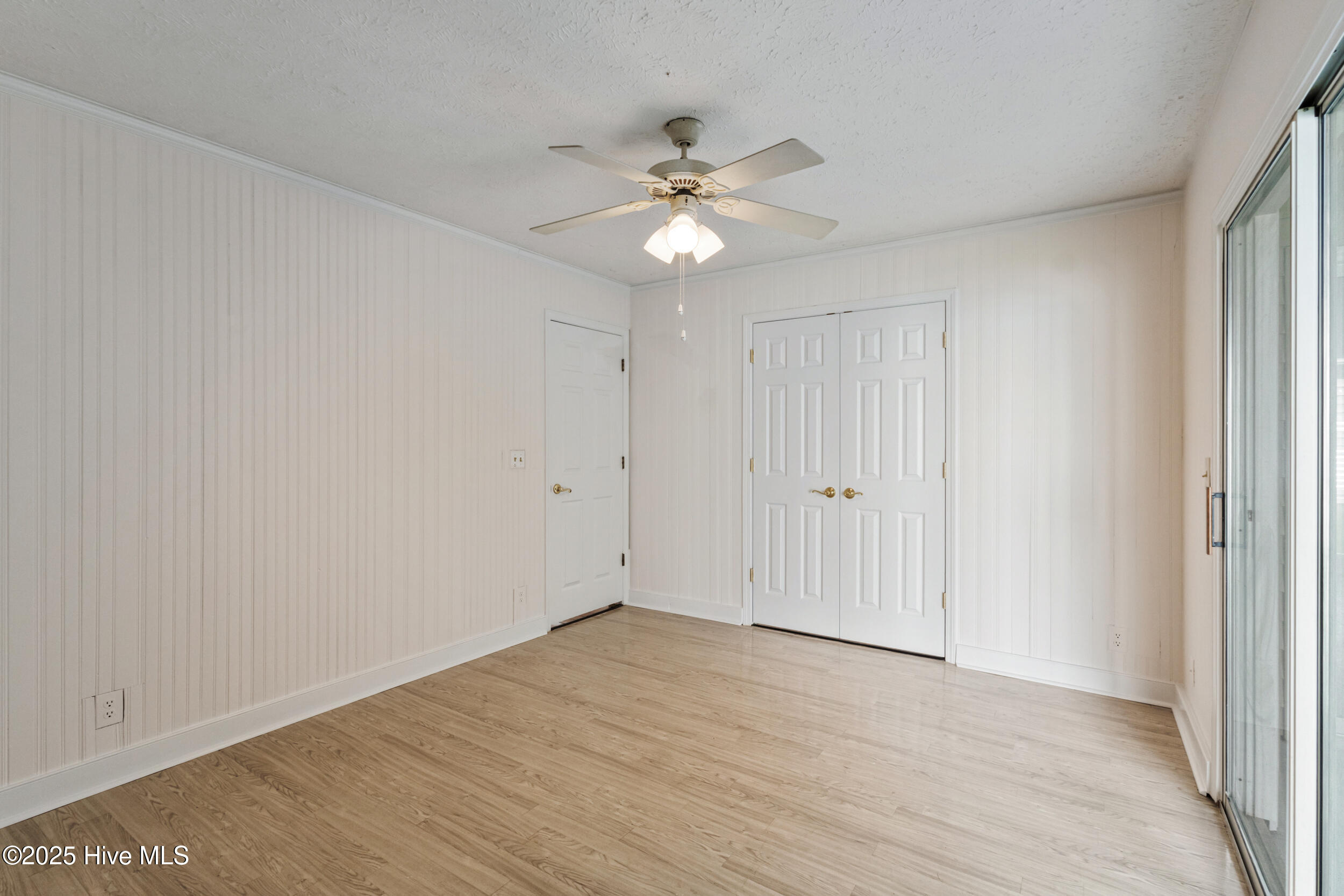 100531370 | Photo 33