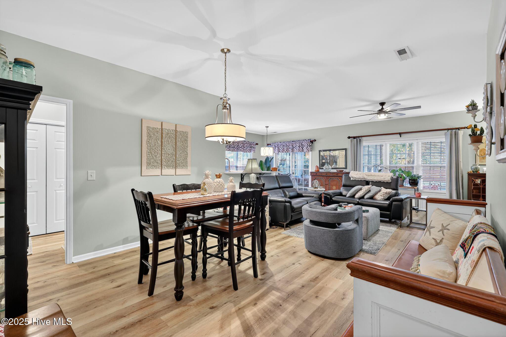 100539359 | Photo 16