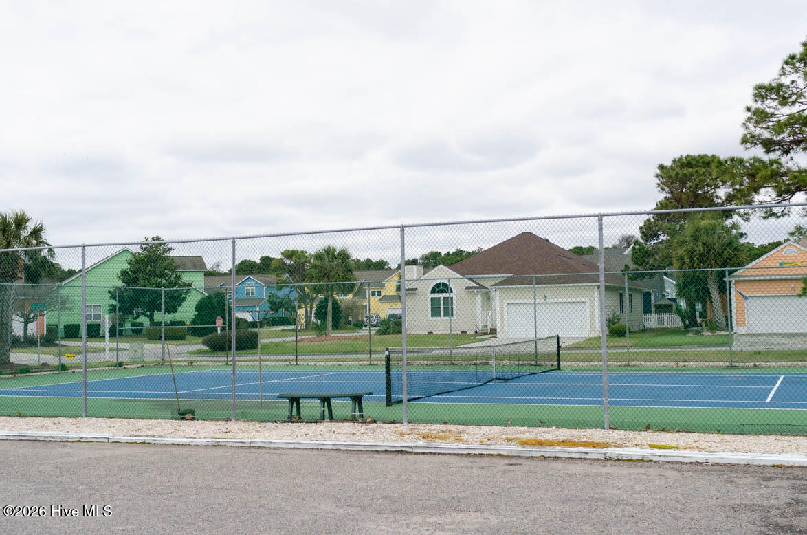 100586964 | Photo 37