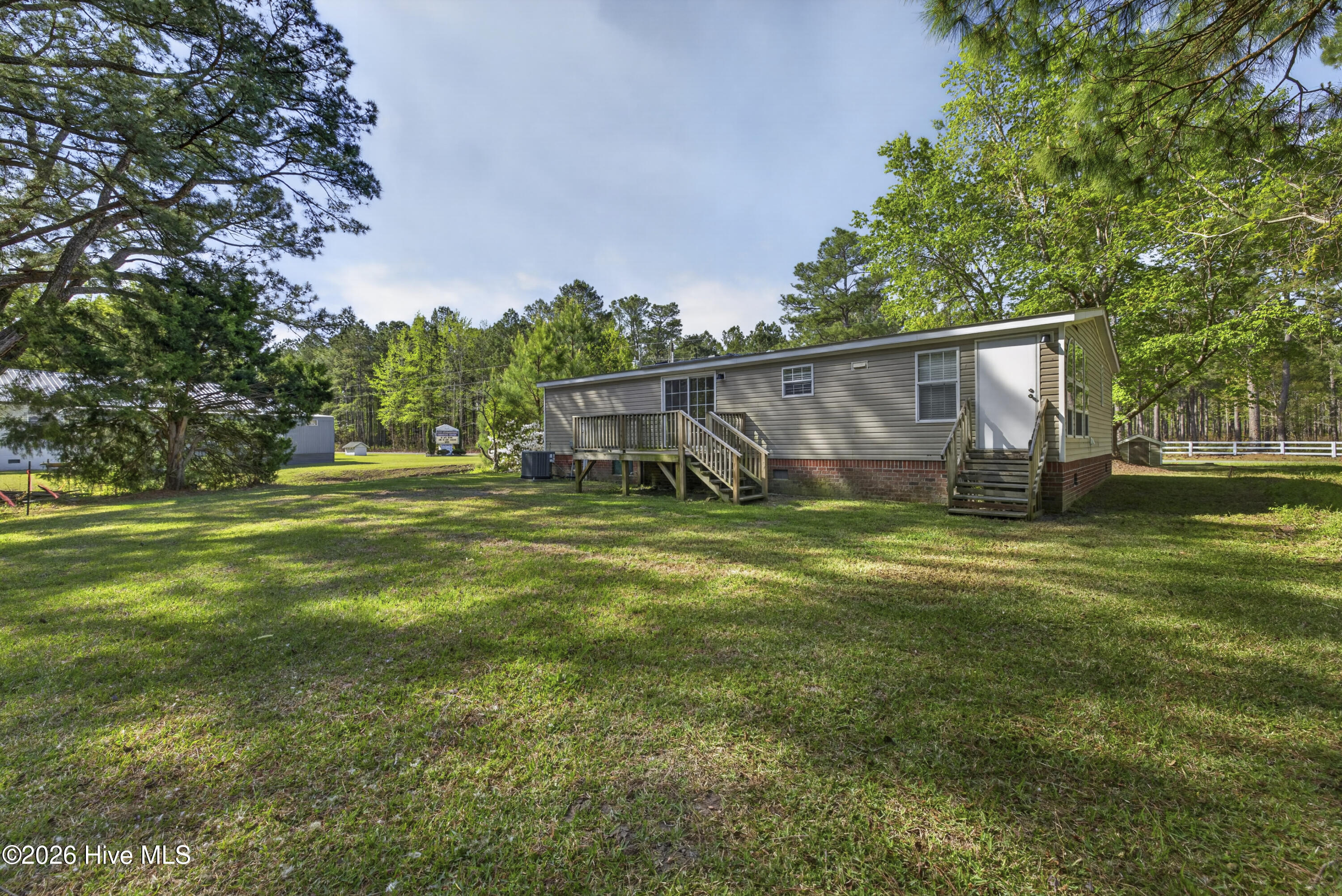 100566383 | Photo 28