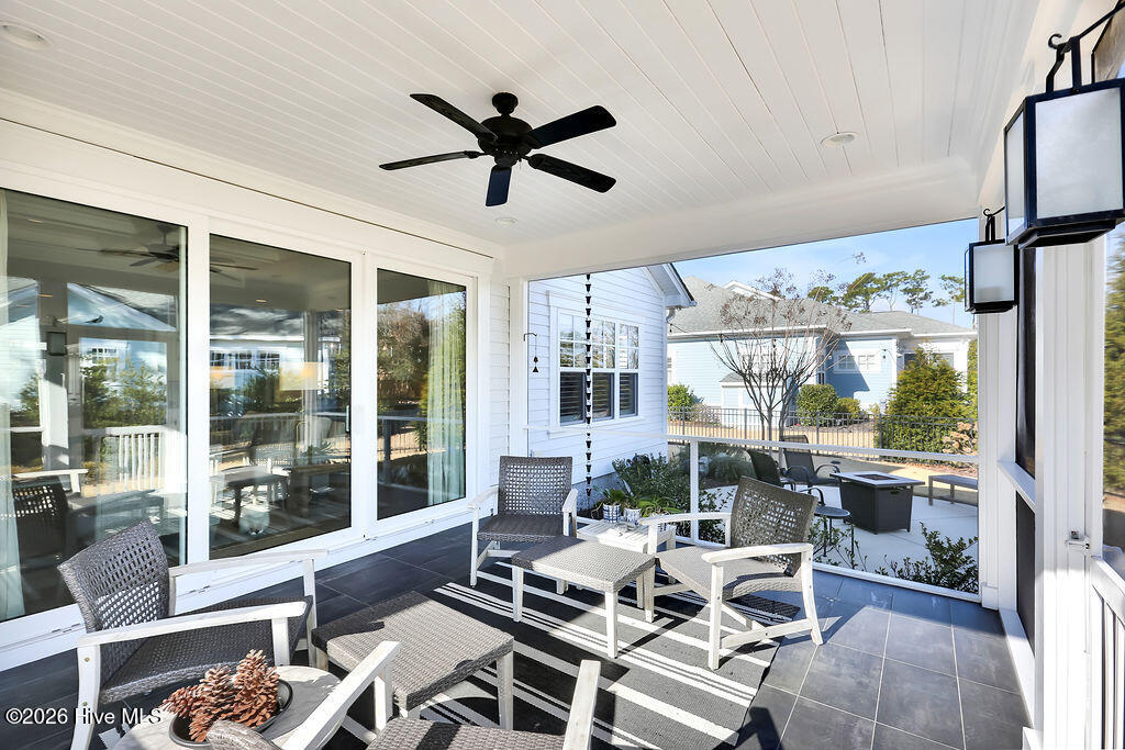 100553460 | Photo 34