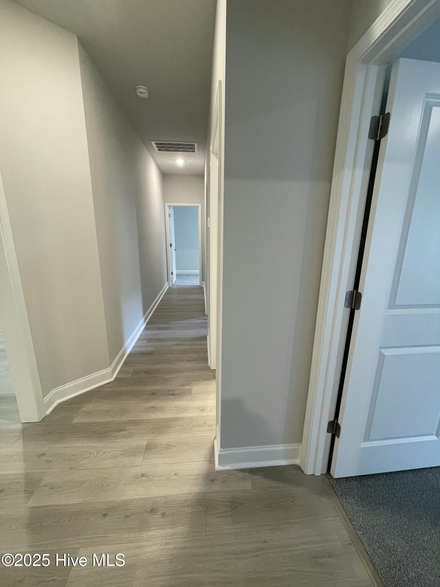 100522611 | Photo 33