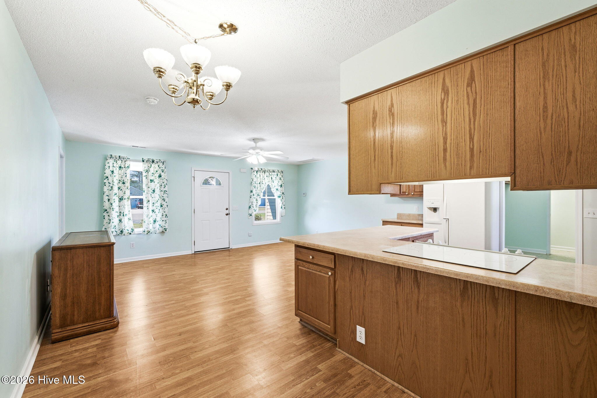 100564693 | Photo 10