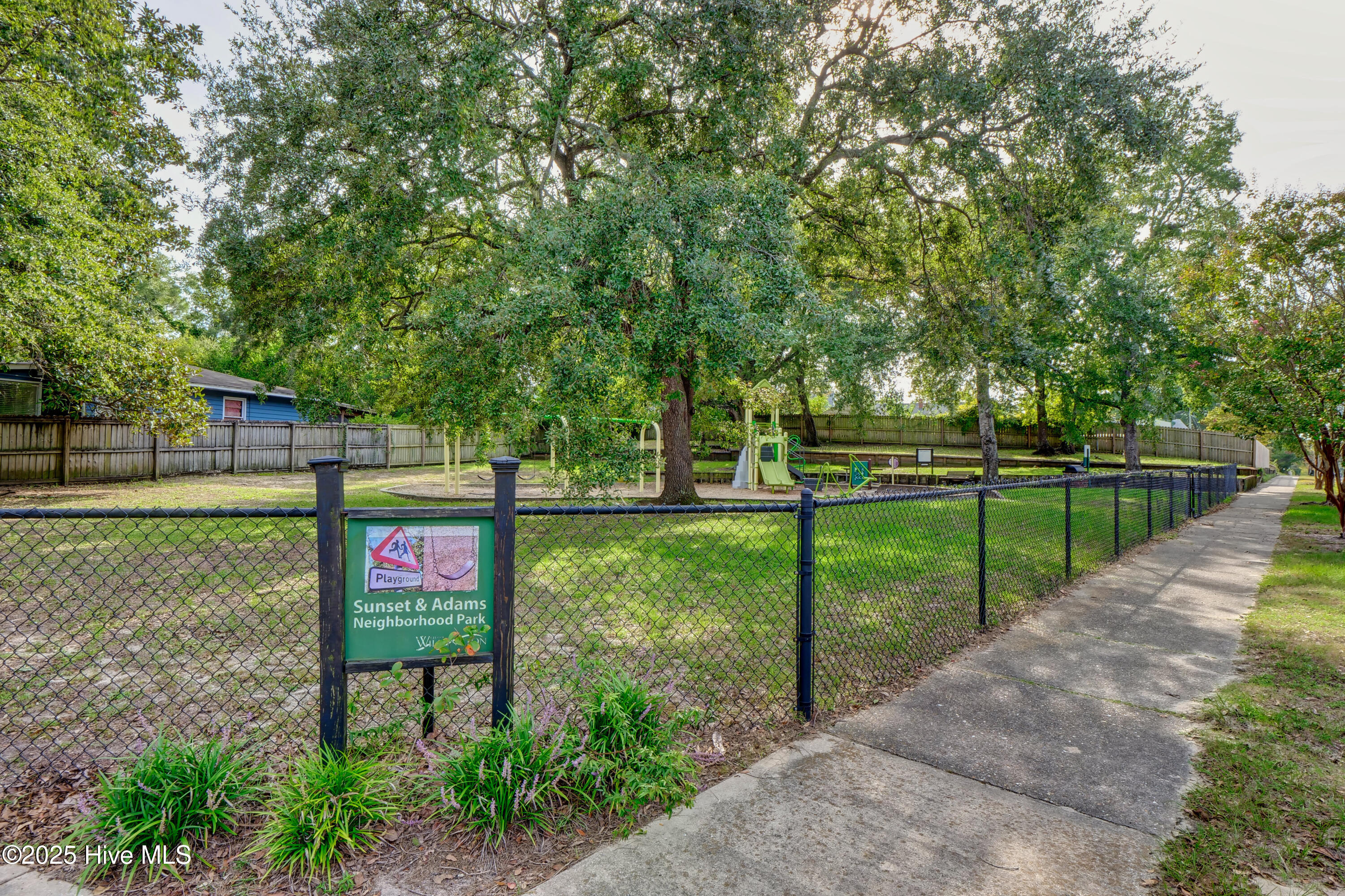 100531492 | Photo 32