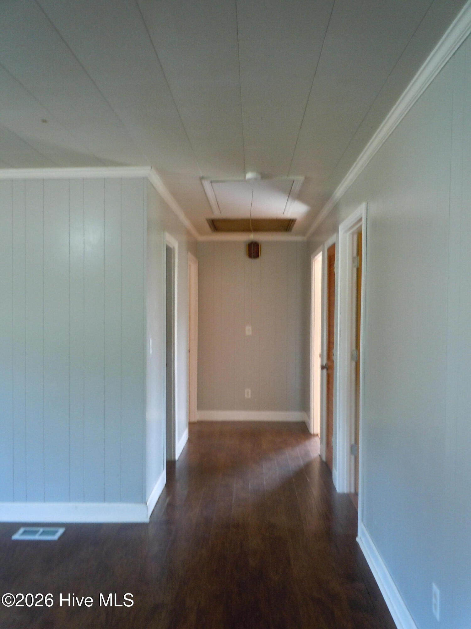 100565752 | Photo 19