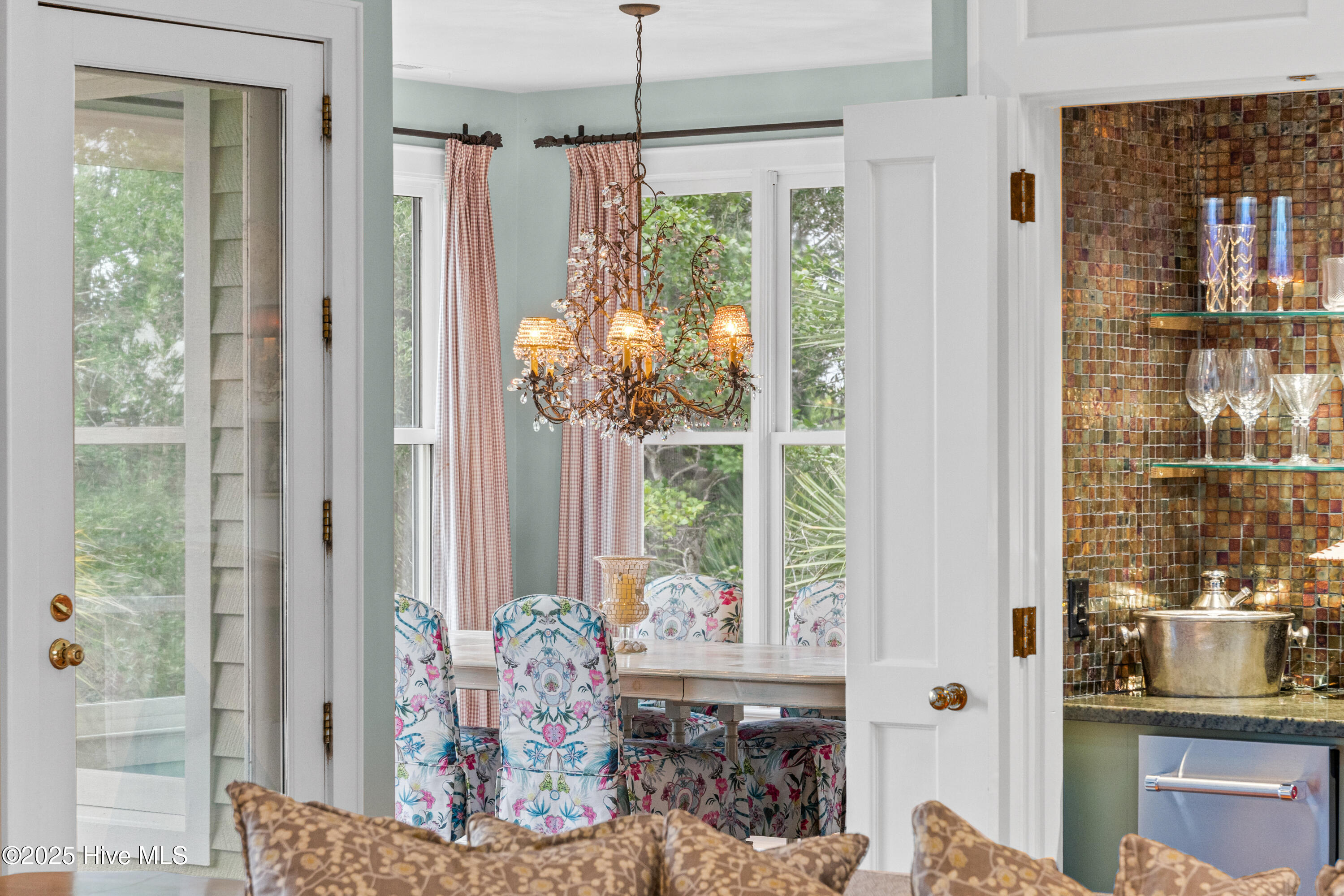 100531454 | Photo 13