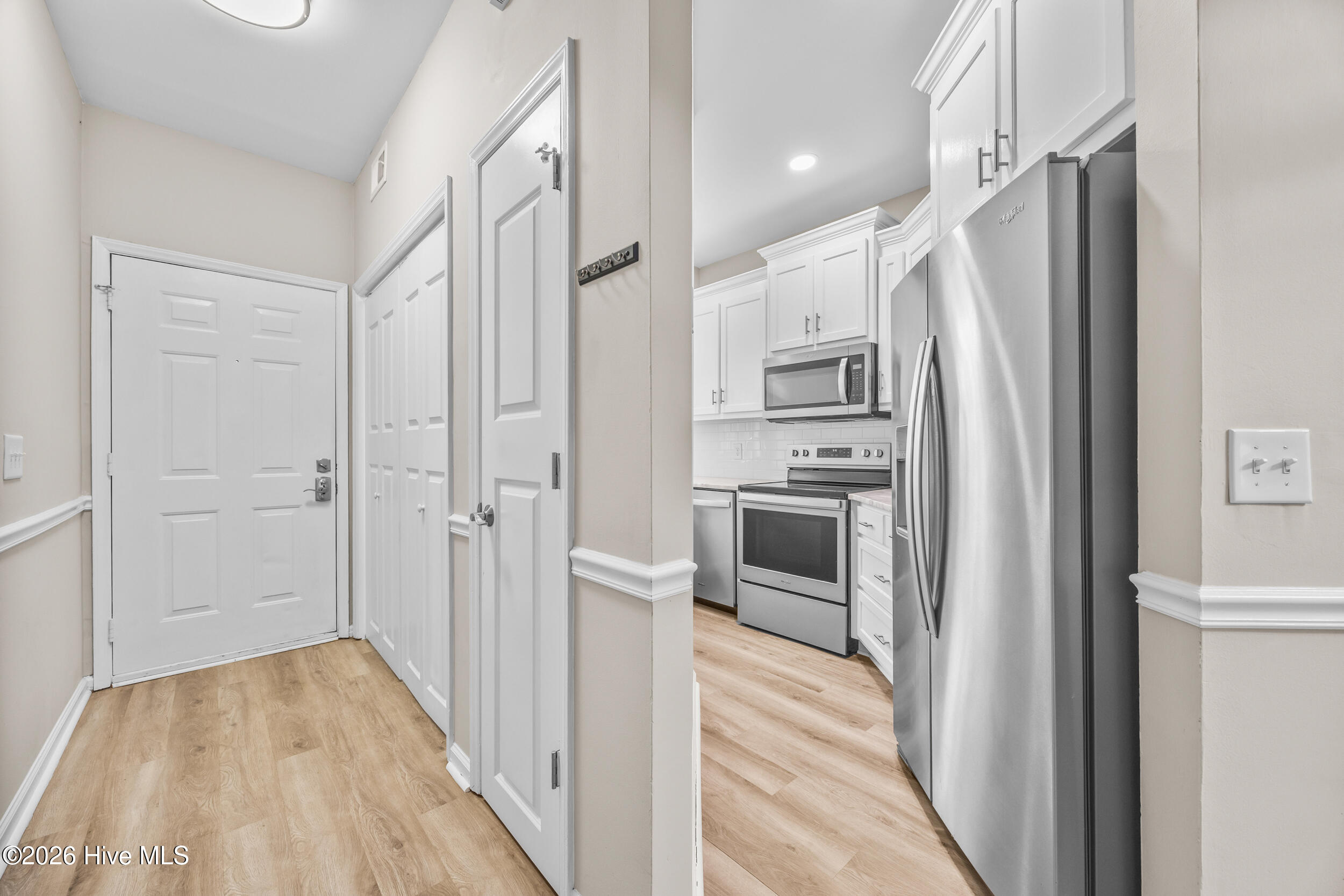 100551479 | Photo 12