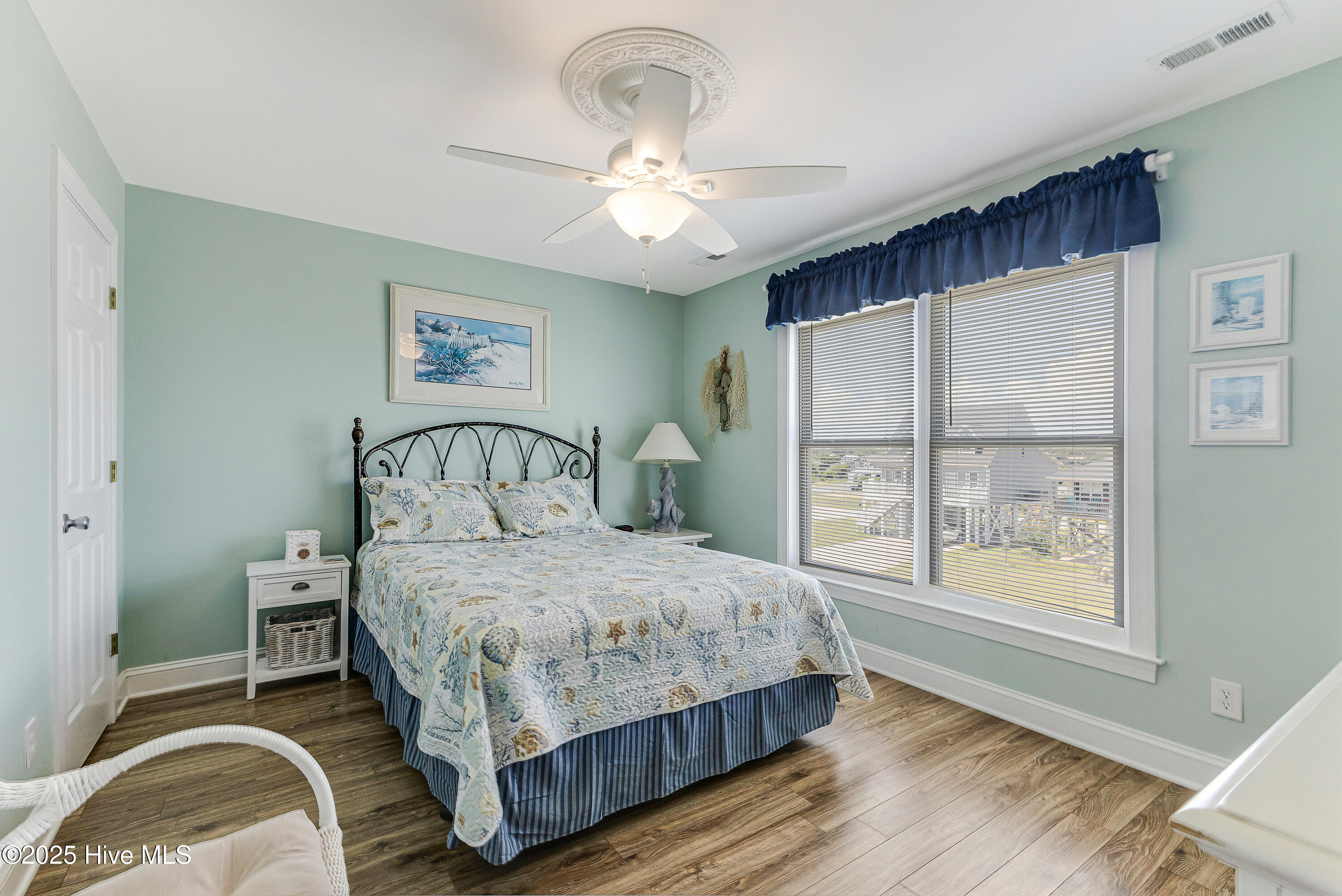 100515525 | Photo 27