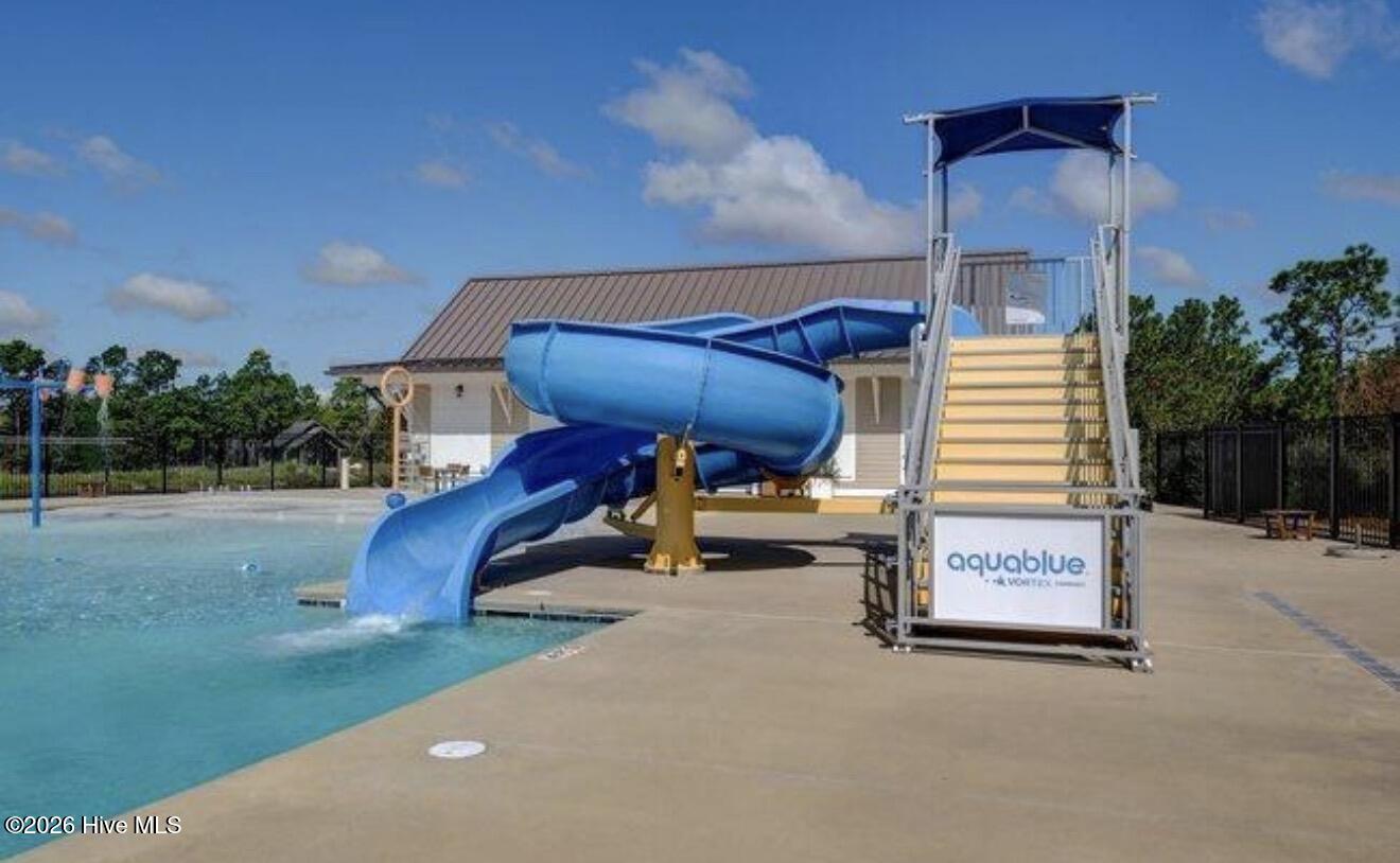 100552047 | Photo 49