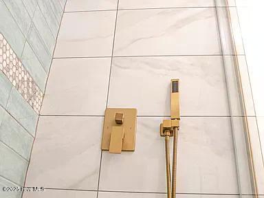 100541445 | Photo 20