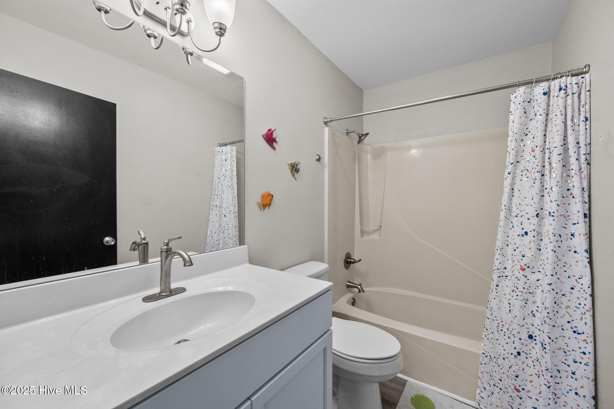 100501039 | Photo 10