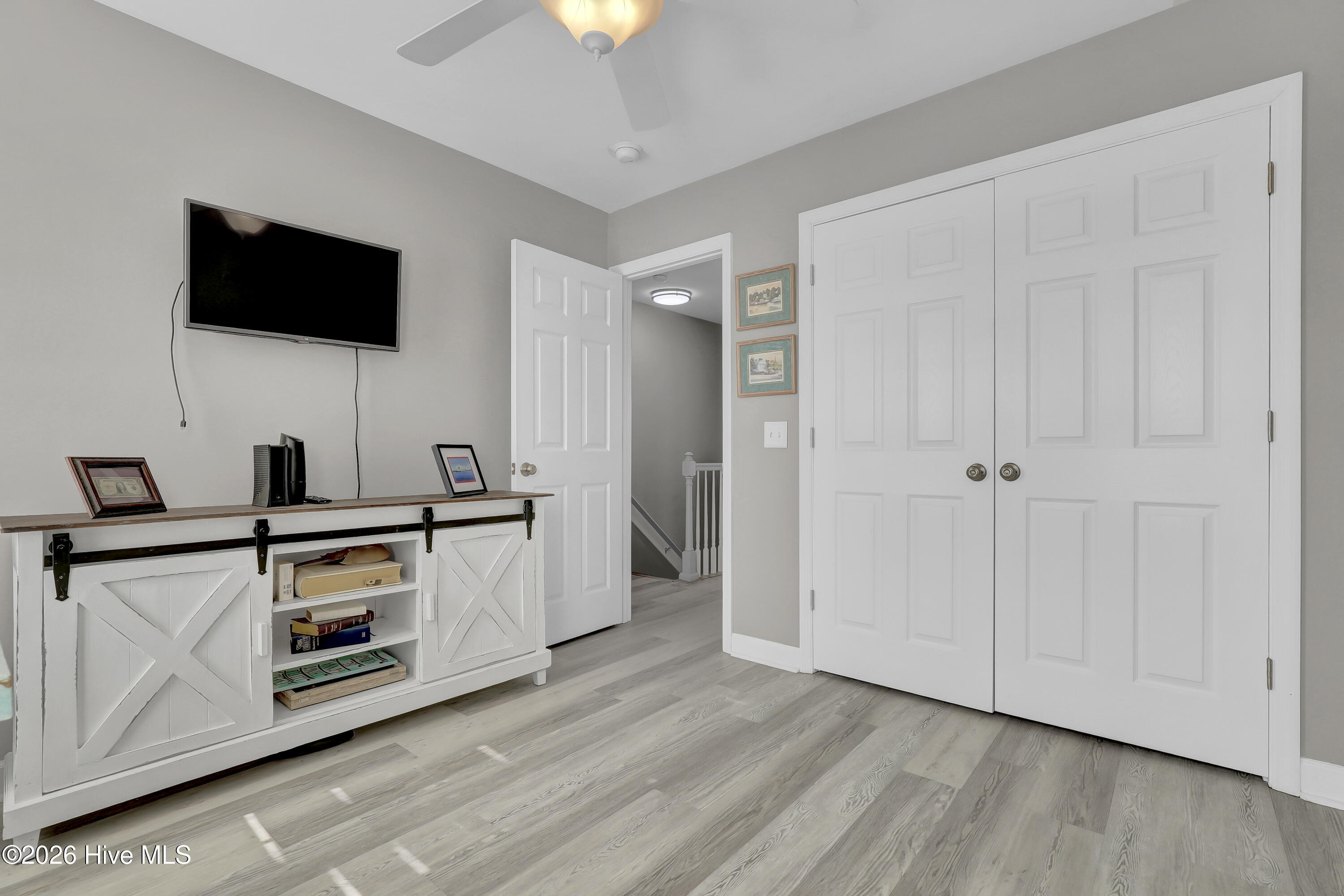 100558777 | Photo 24