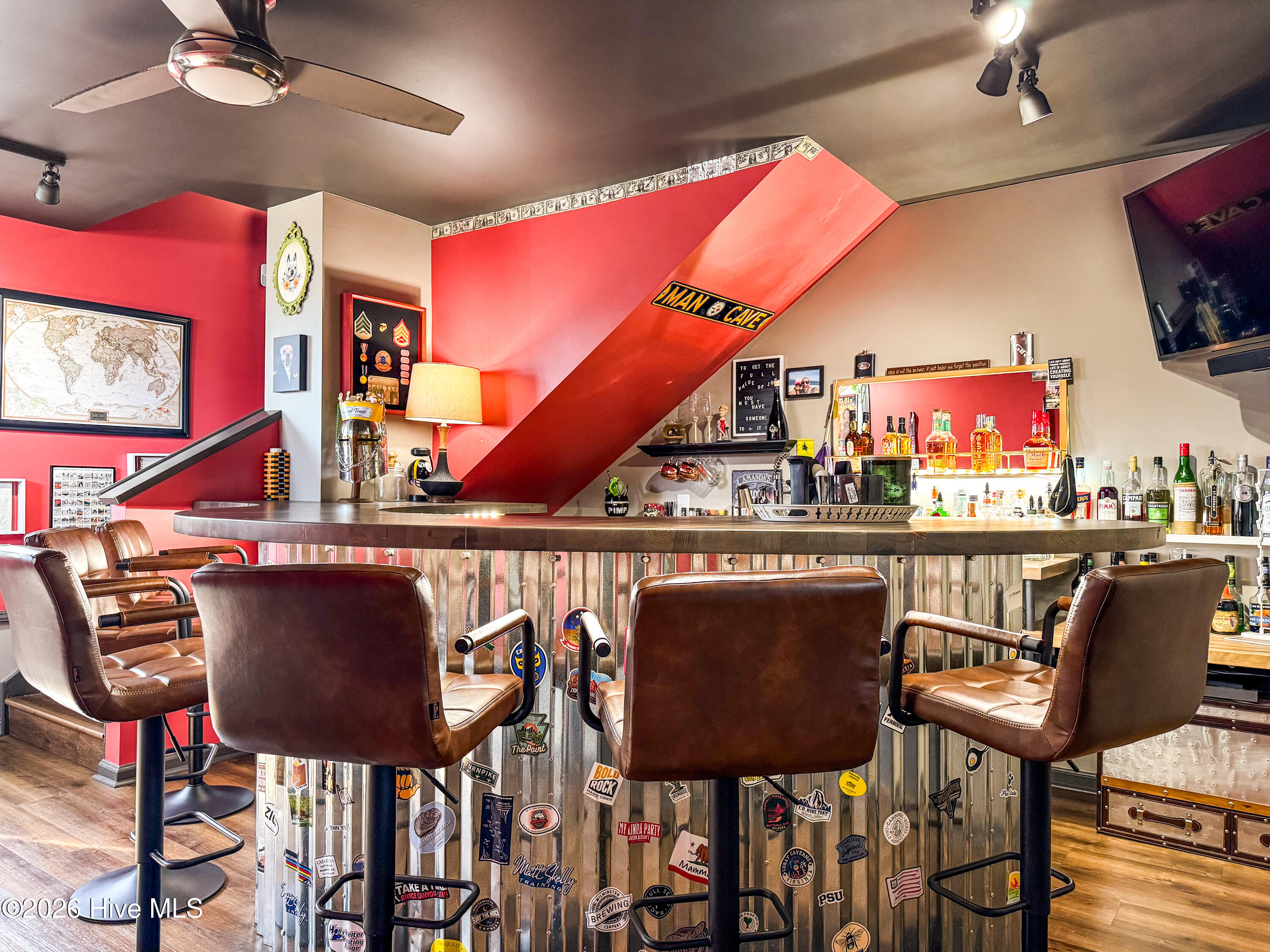 100565169 | Photo 21