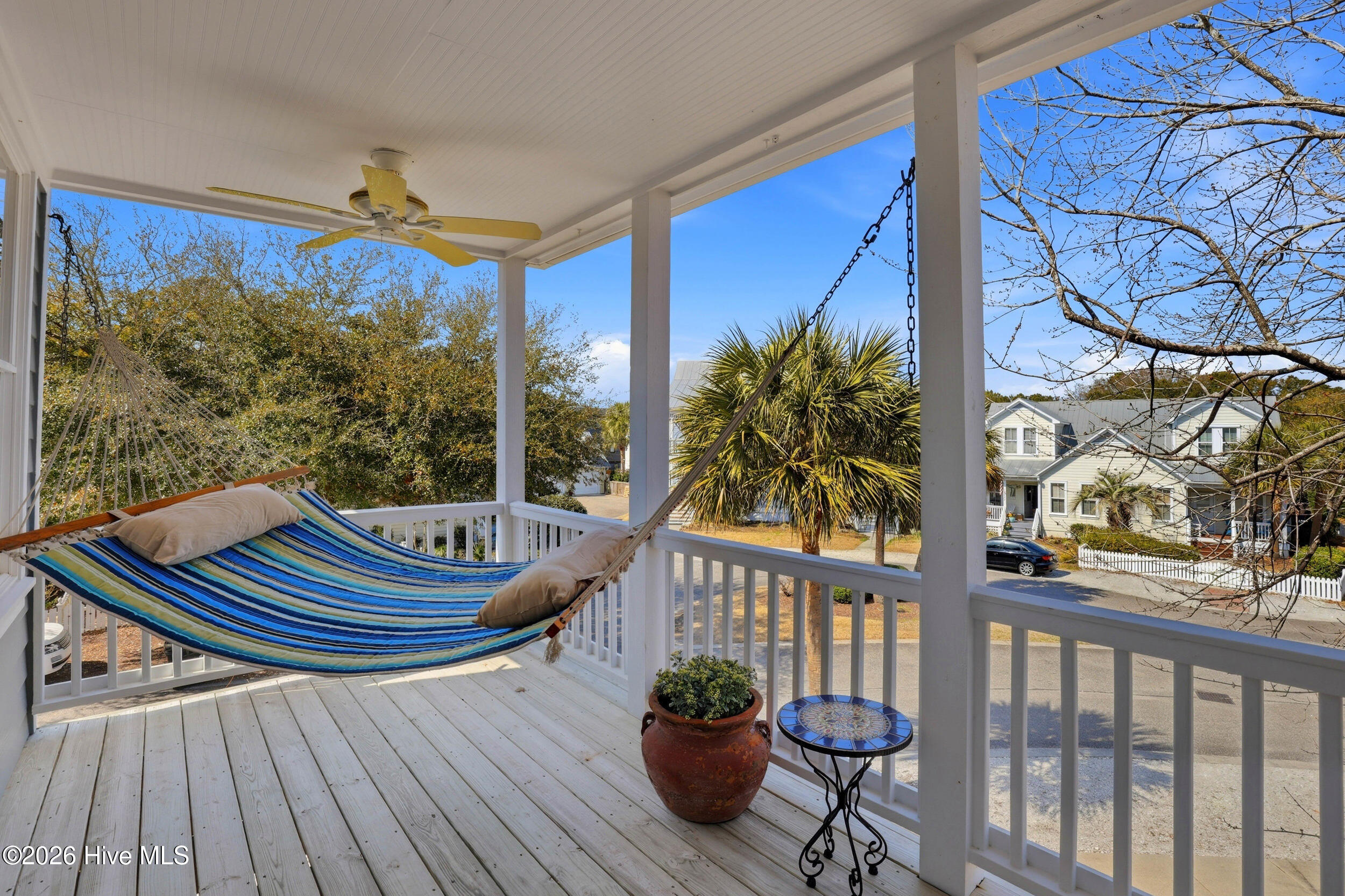 100559710 | Photo 36