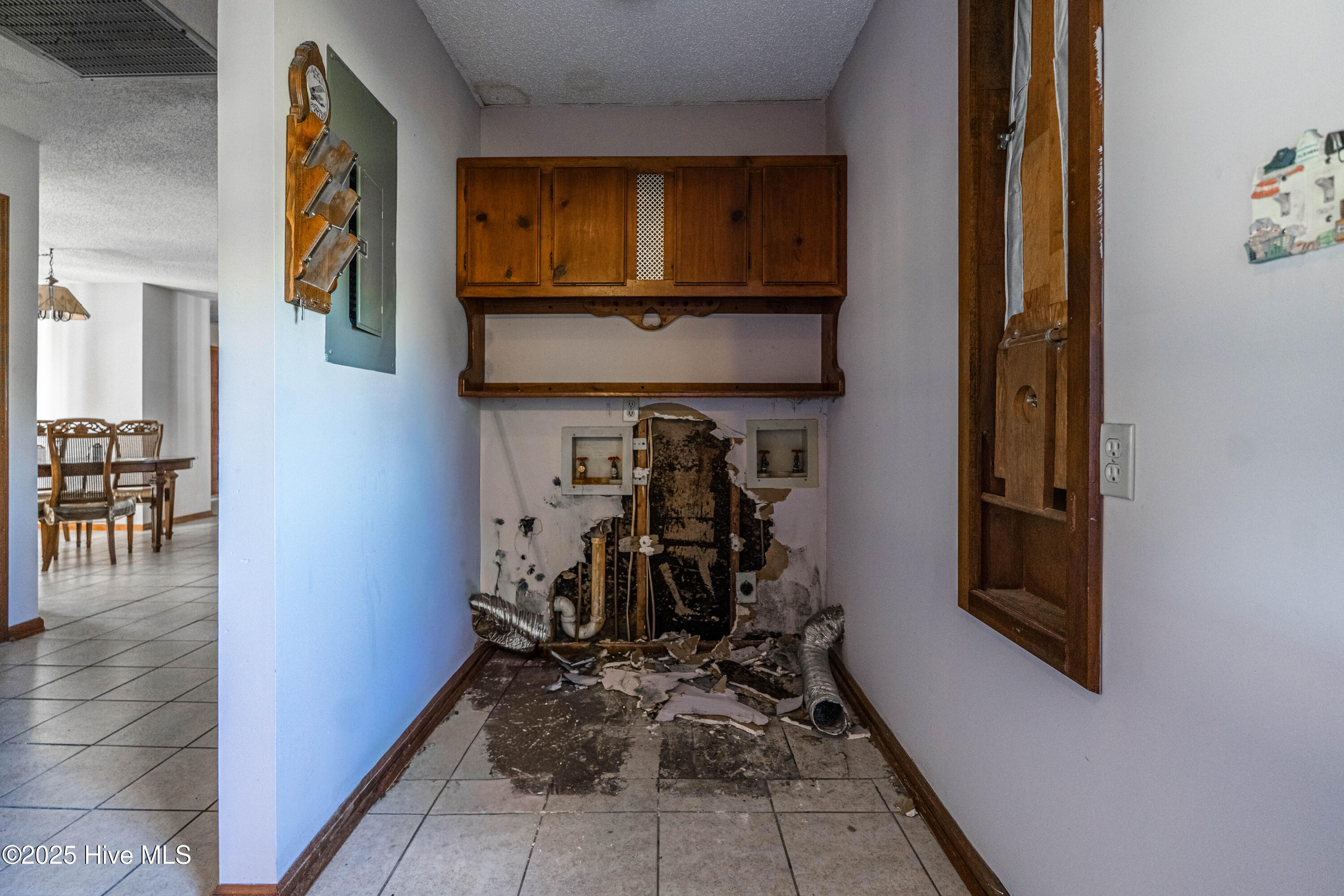 100536472 | Photo 43