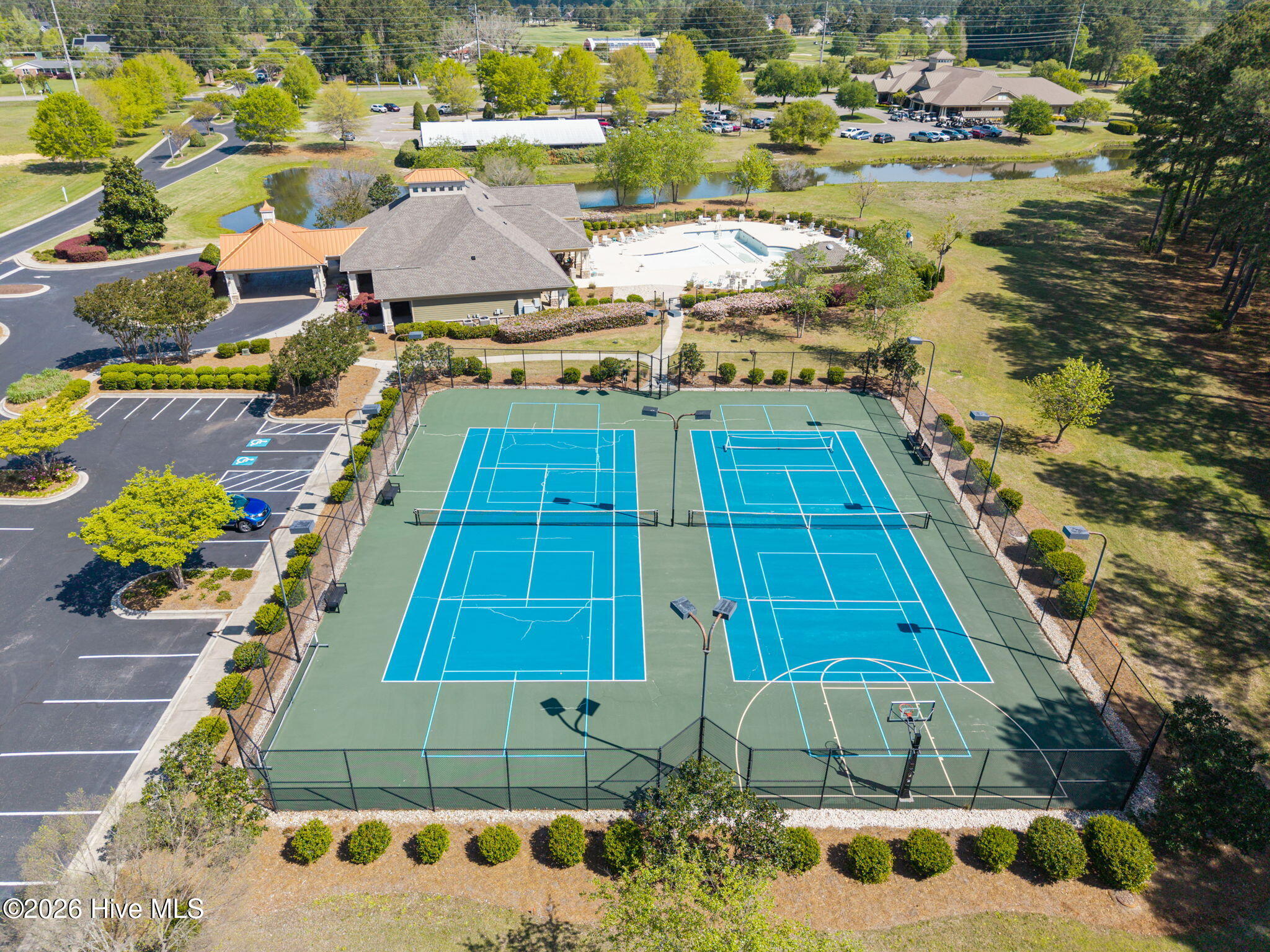 100564784 | Photo 56