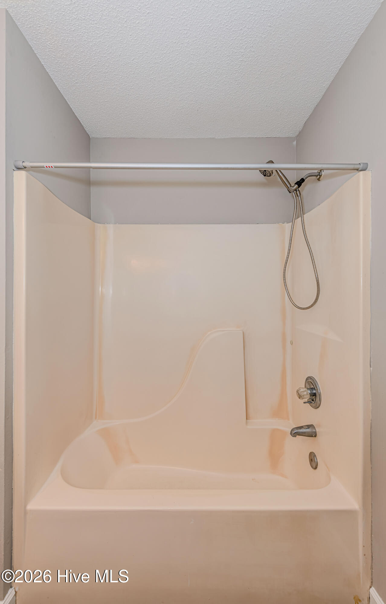 100568106 | Photo 43