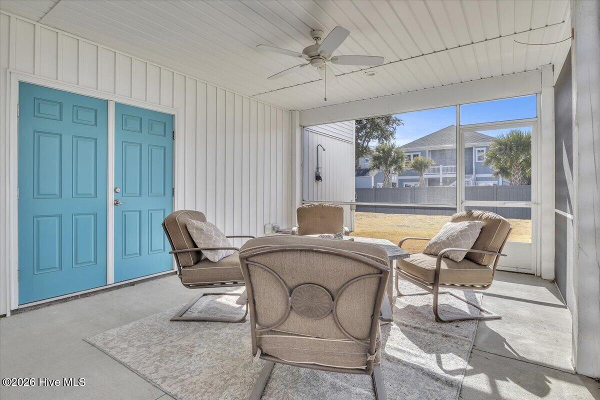 305 Ivy Lane, Carolina Beach, NC, 28428