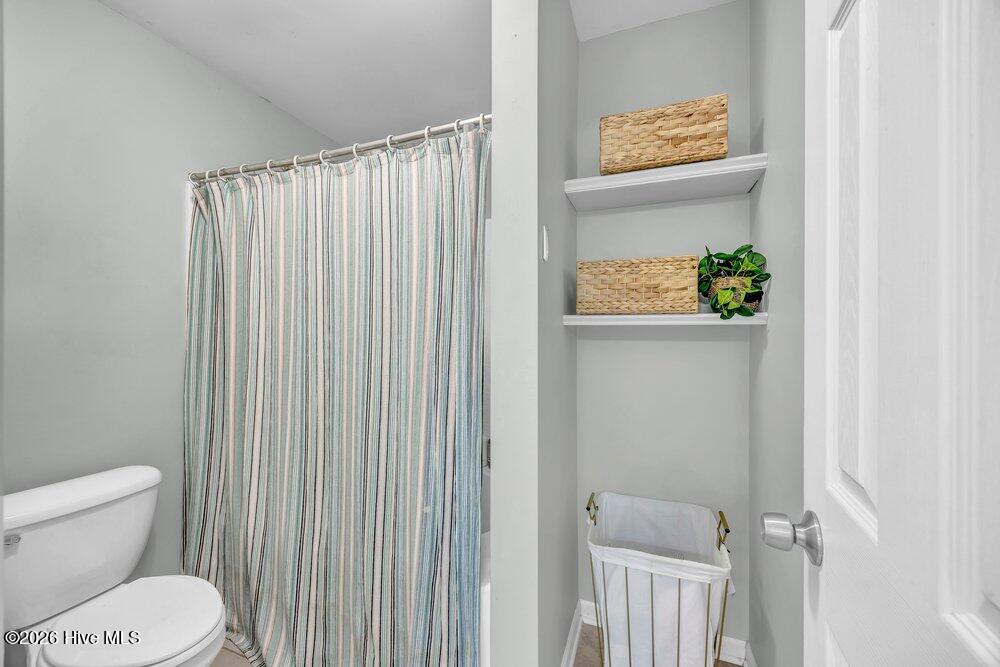 100570589 | Photo 18