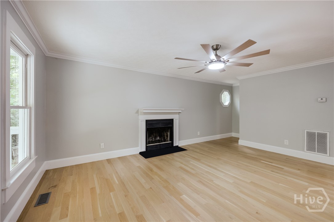 155 Hunters Pointe Drive