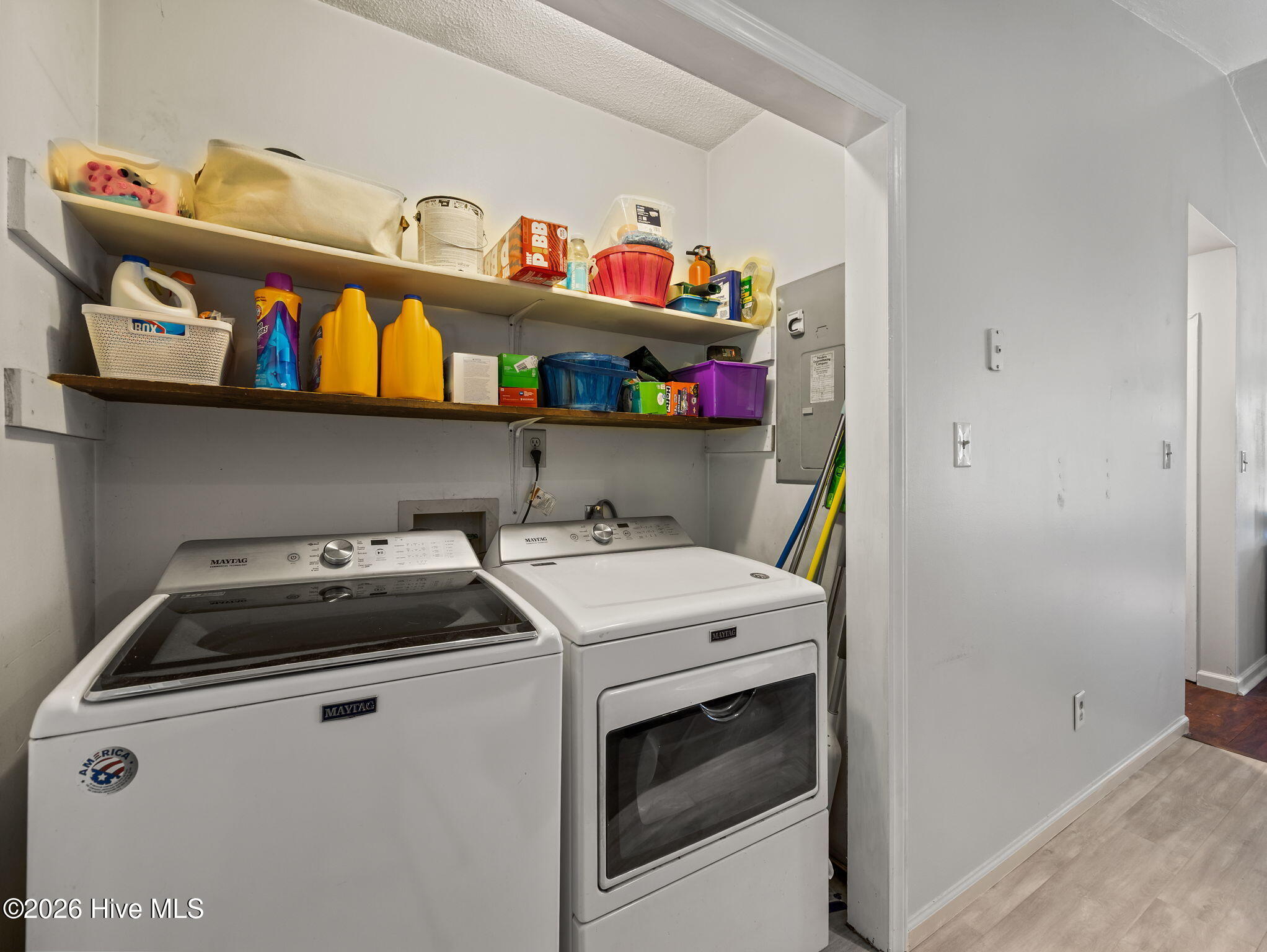 1037 Spring Villa Drive, Jacksonville, NC 28540 – photo 10: 17-web-or-mls-1037 Spring Villa Dr. 36