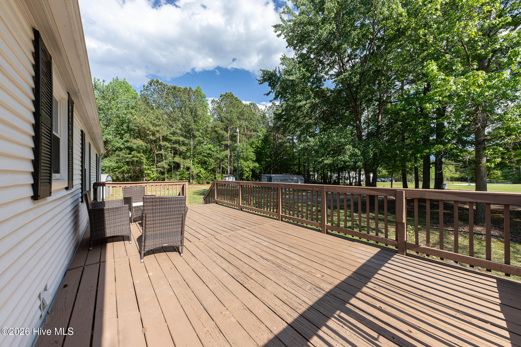 100570278 | Photo 57